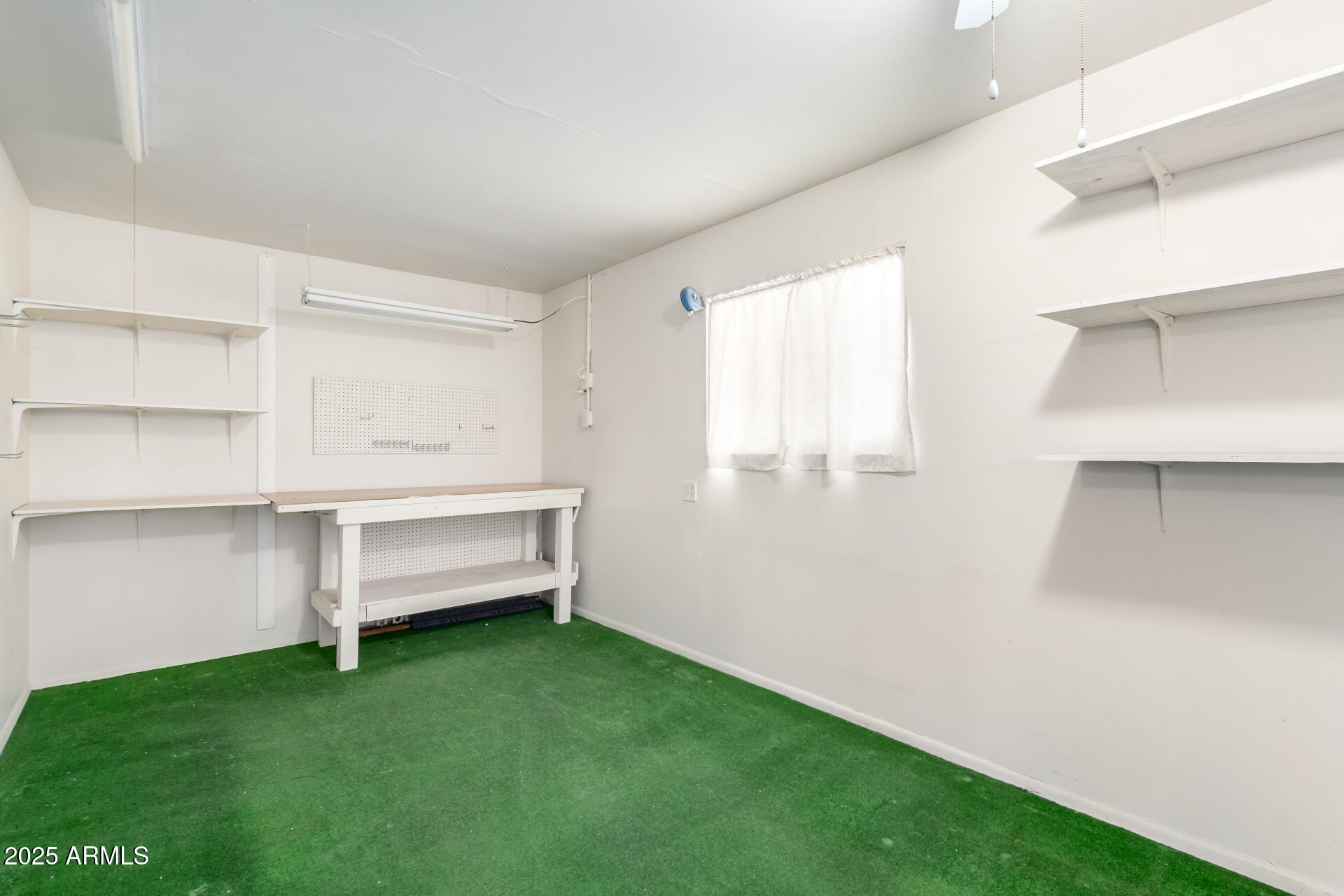 10319 W TWIN OAKS Drive