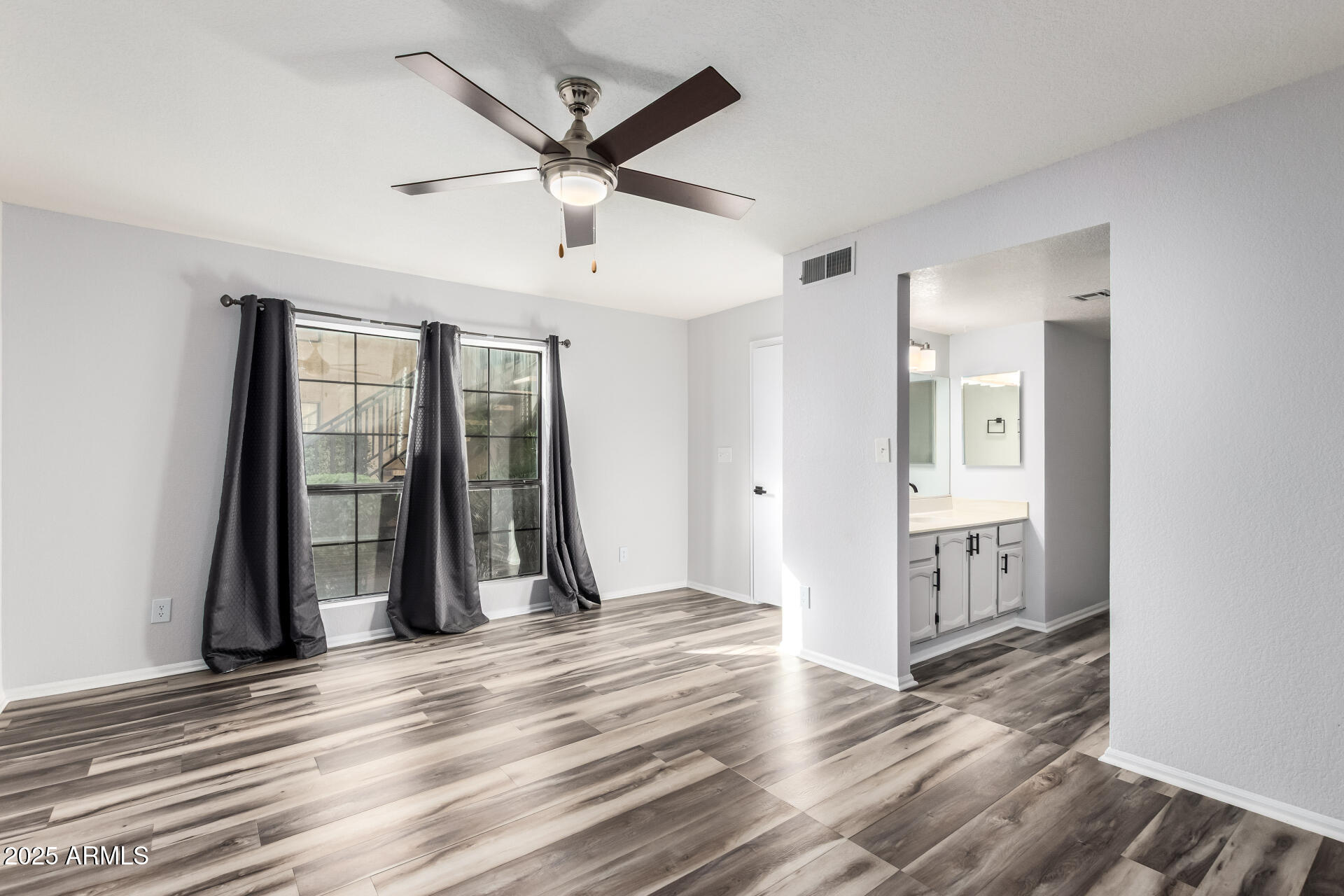 8344 N 21ST Drive, I105