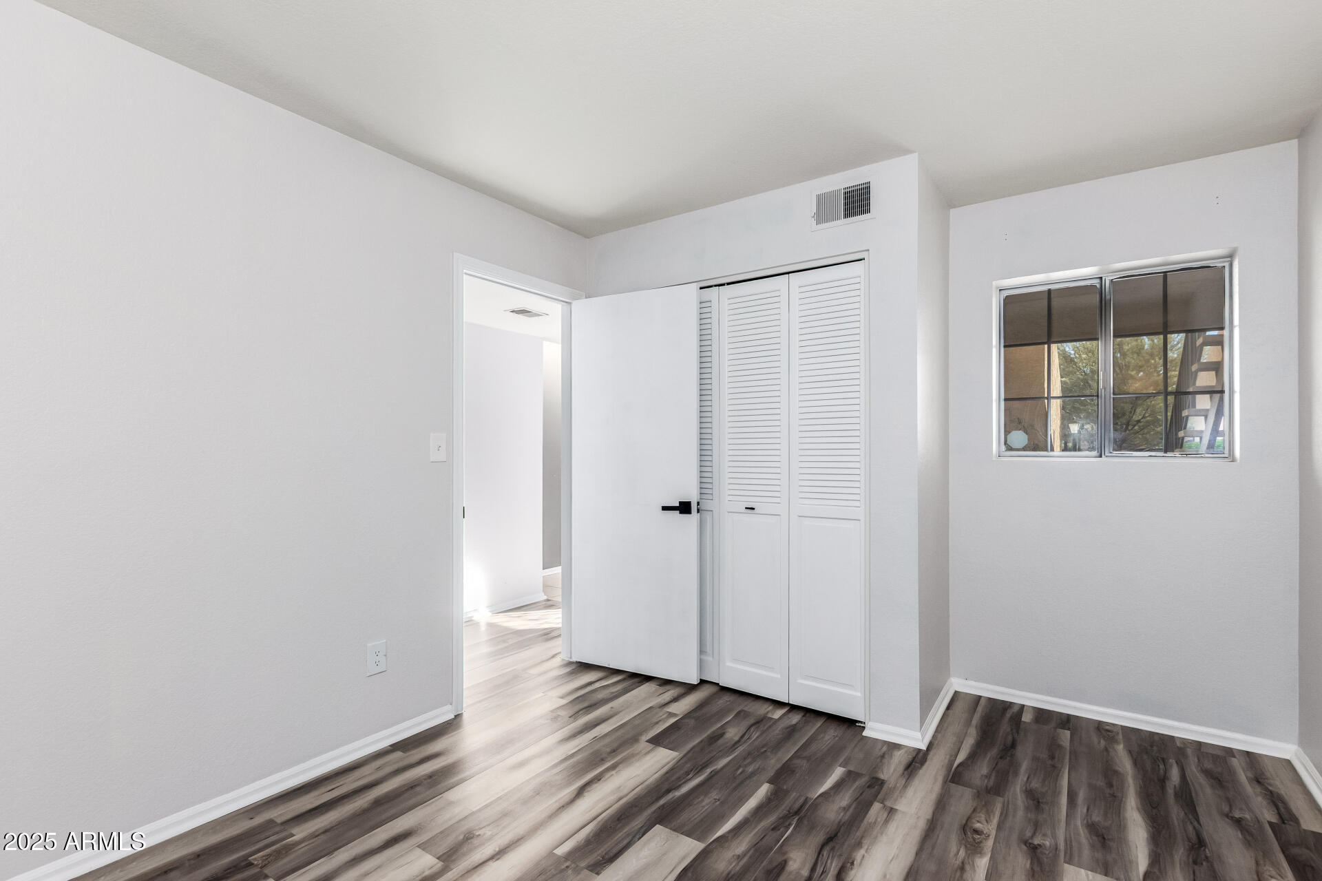 8344 N 21ST Drive, I105