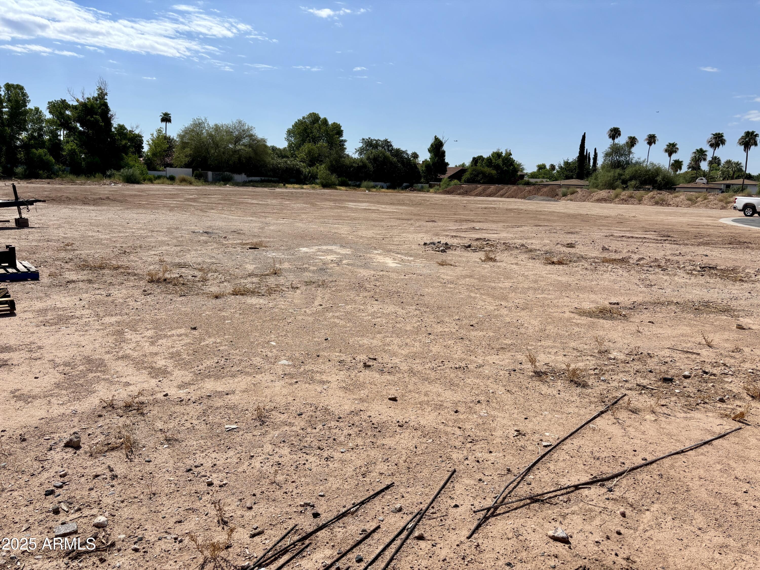 3640 E MALLORY Circle, 3