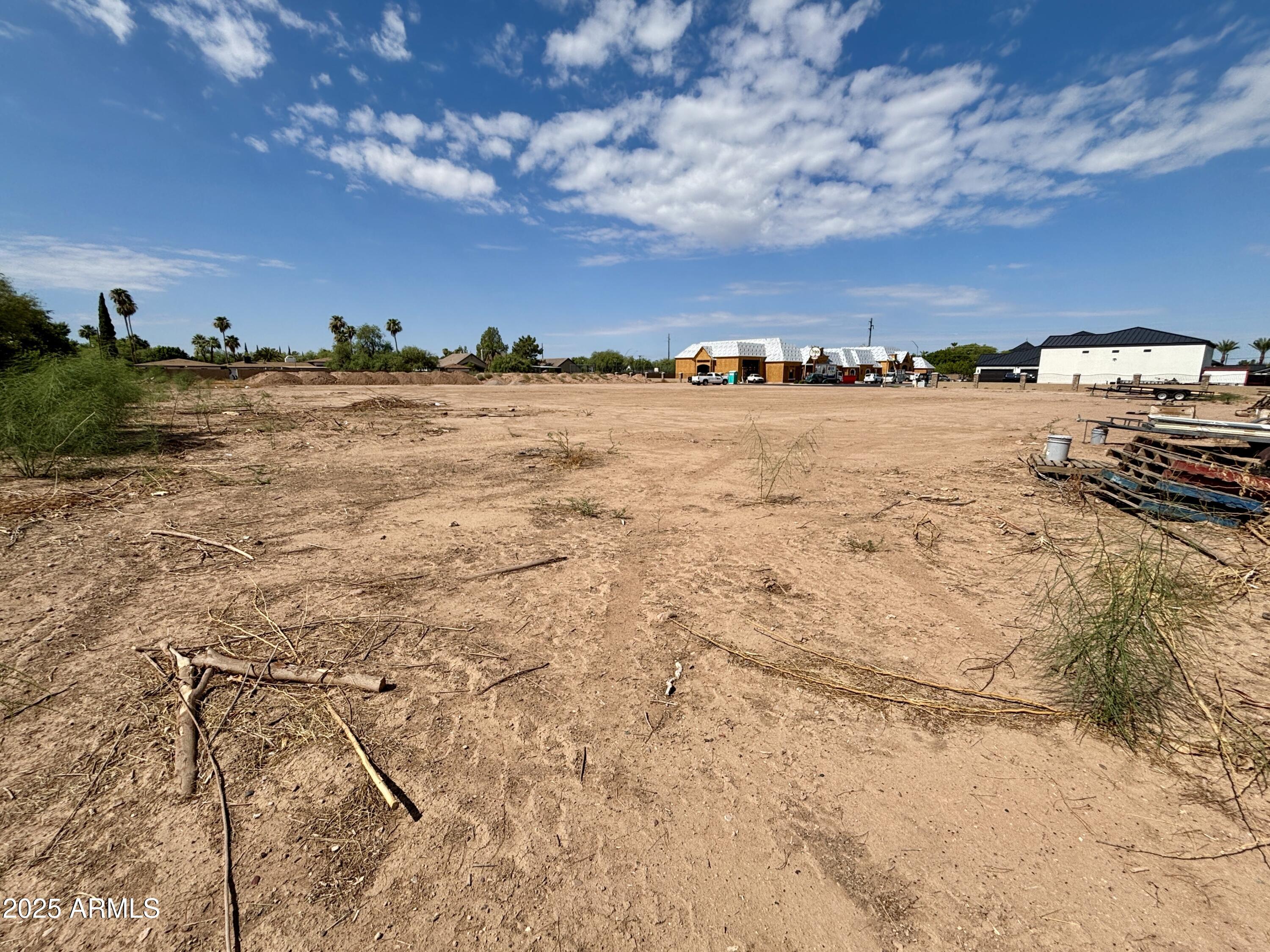 3640 E MALLORY Circle, 3