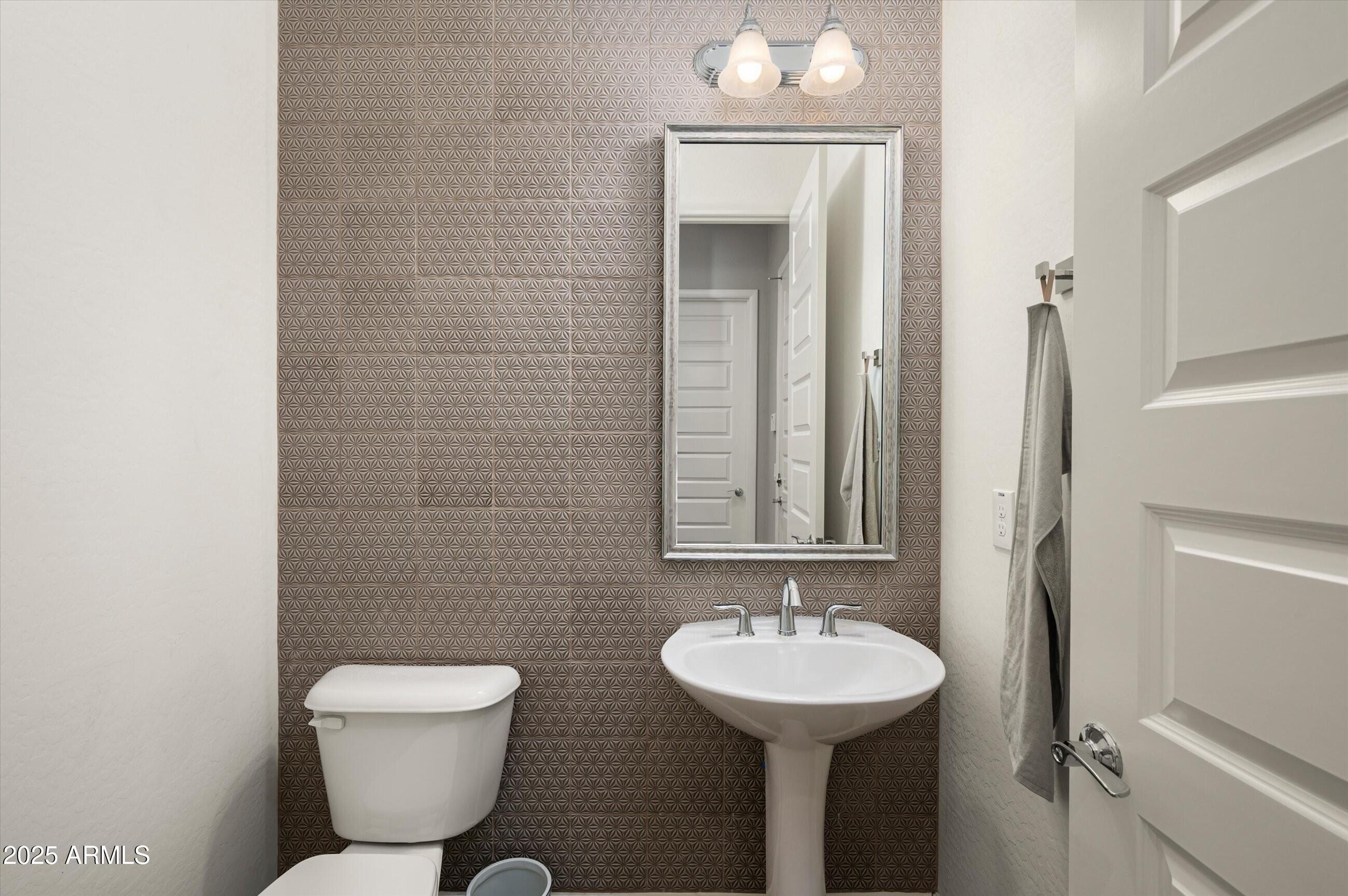 17994 E VISTA DESIERTO