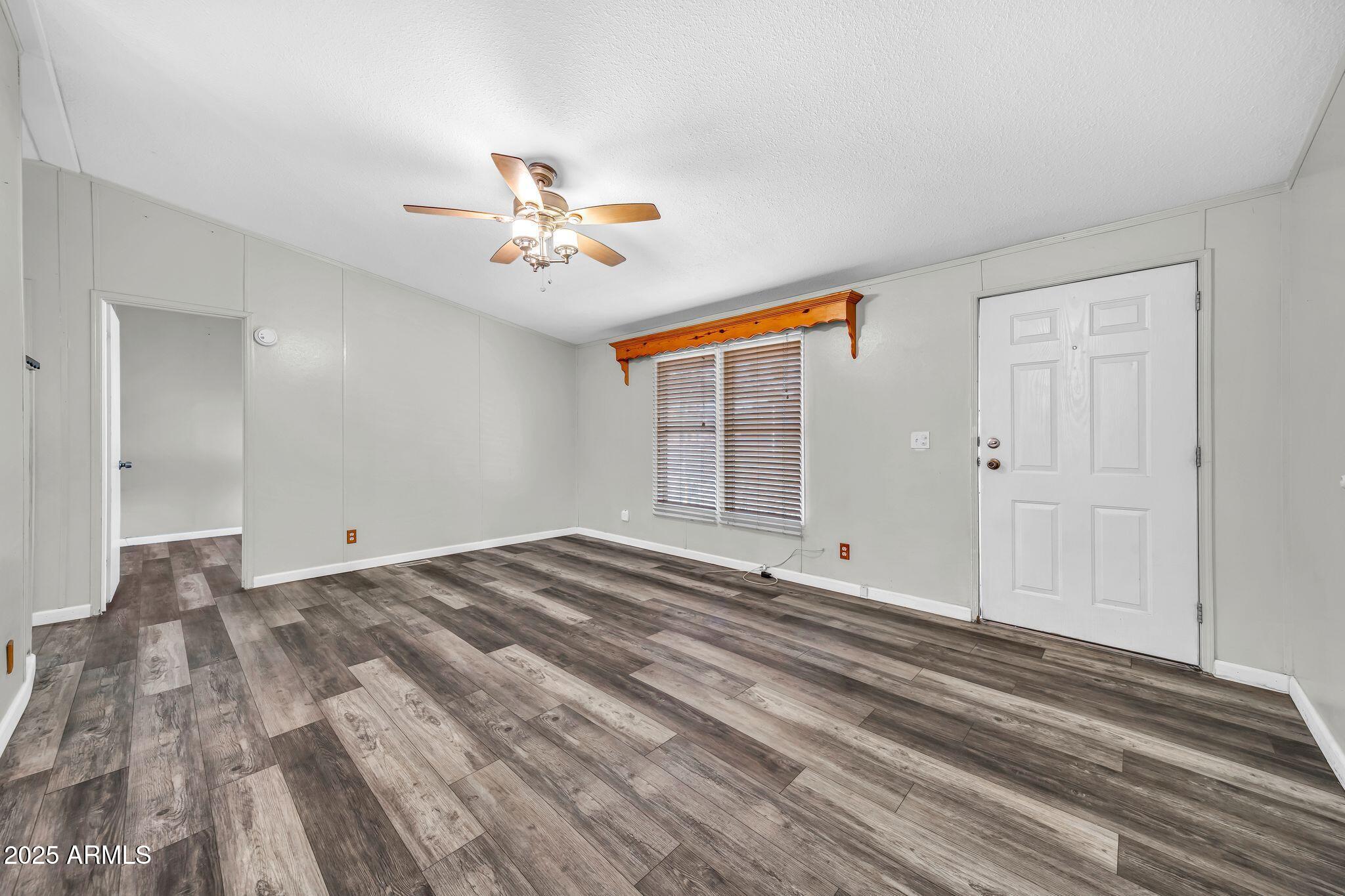 19401 N 7TH Street 142