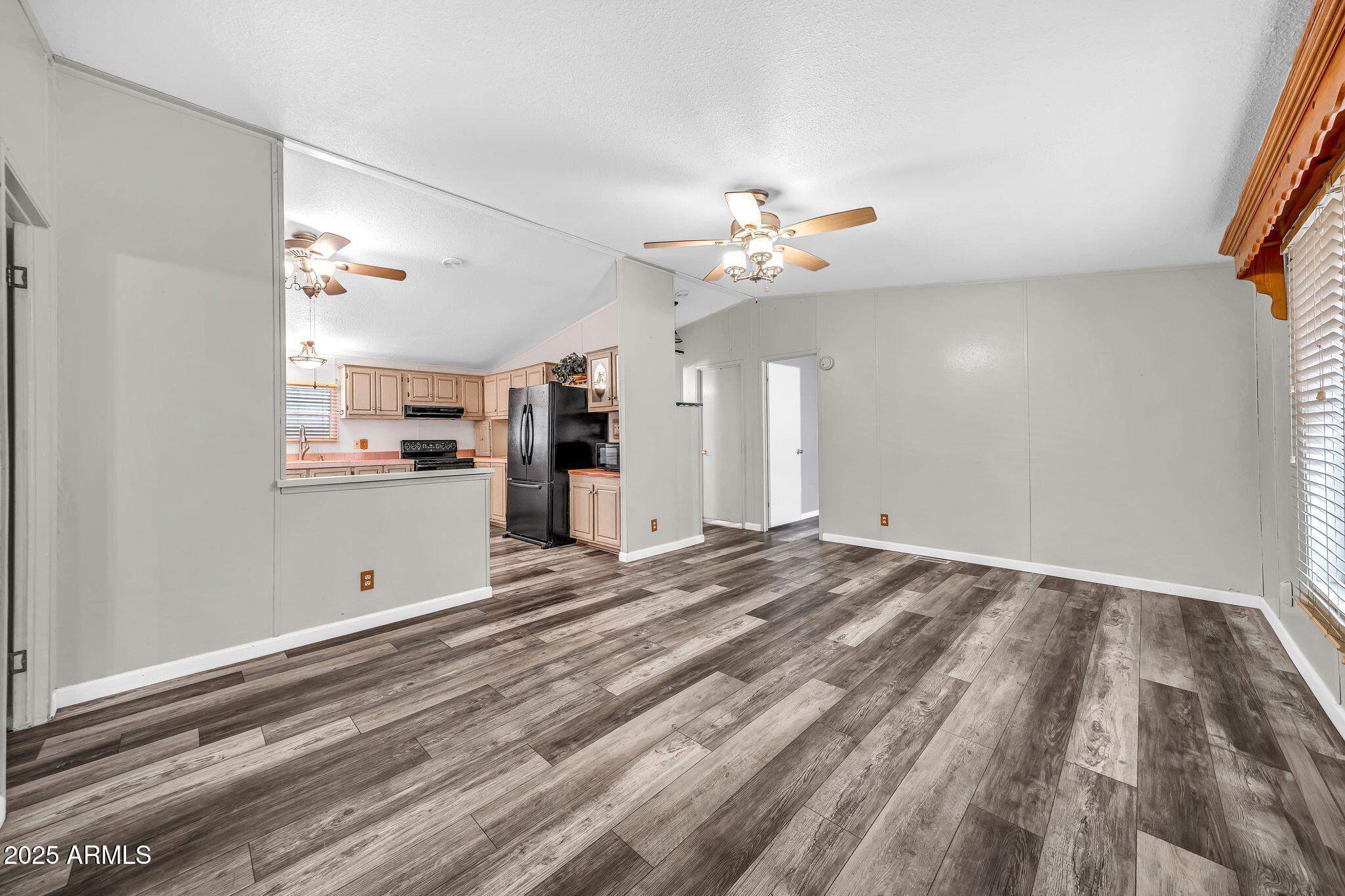 19401 N 7TH Street 142