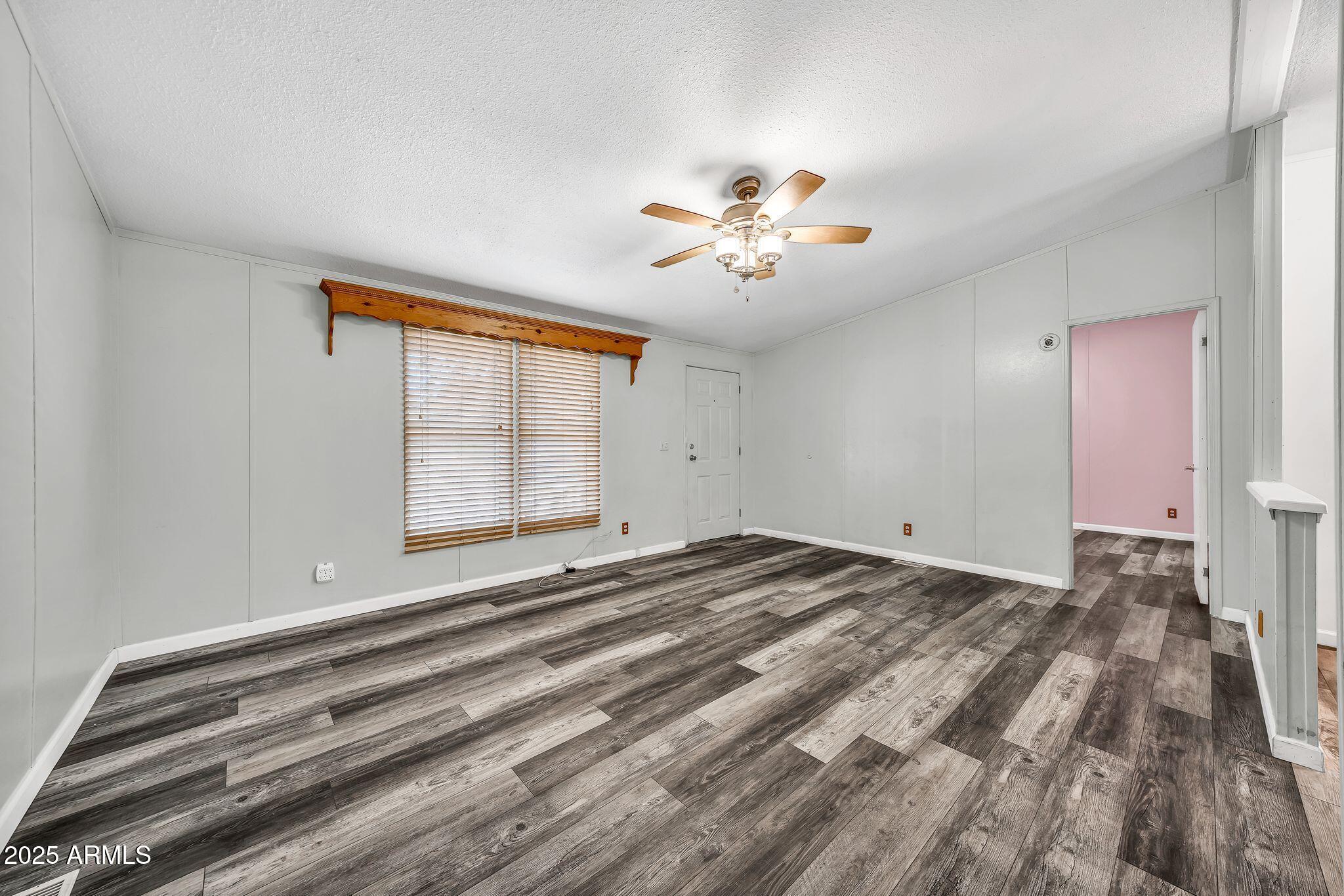 19401 N 7TH Street 142