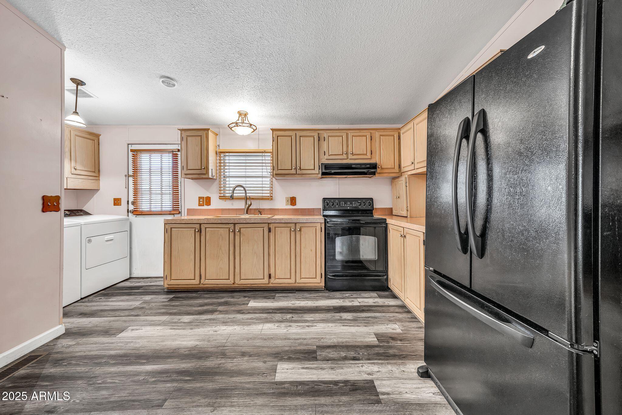 19401 N 7TH Street 142