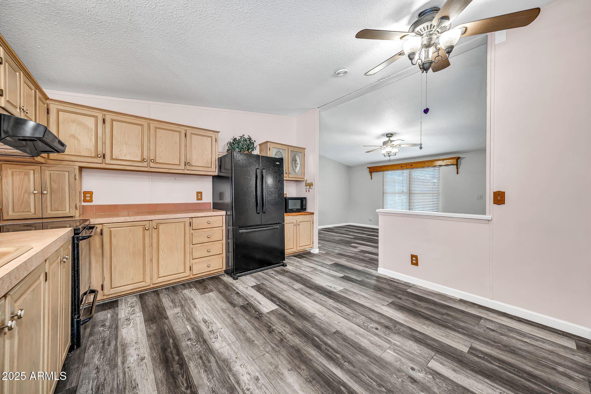 19401 N 7TH Street 142