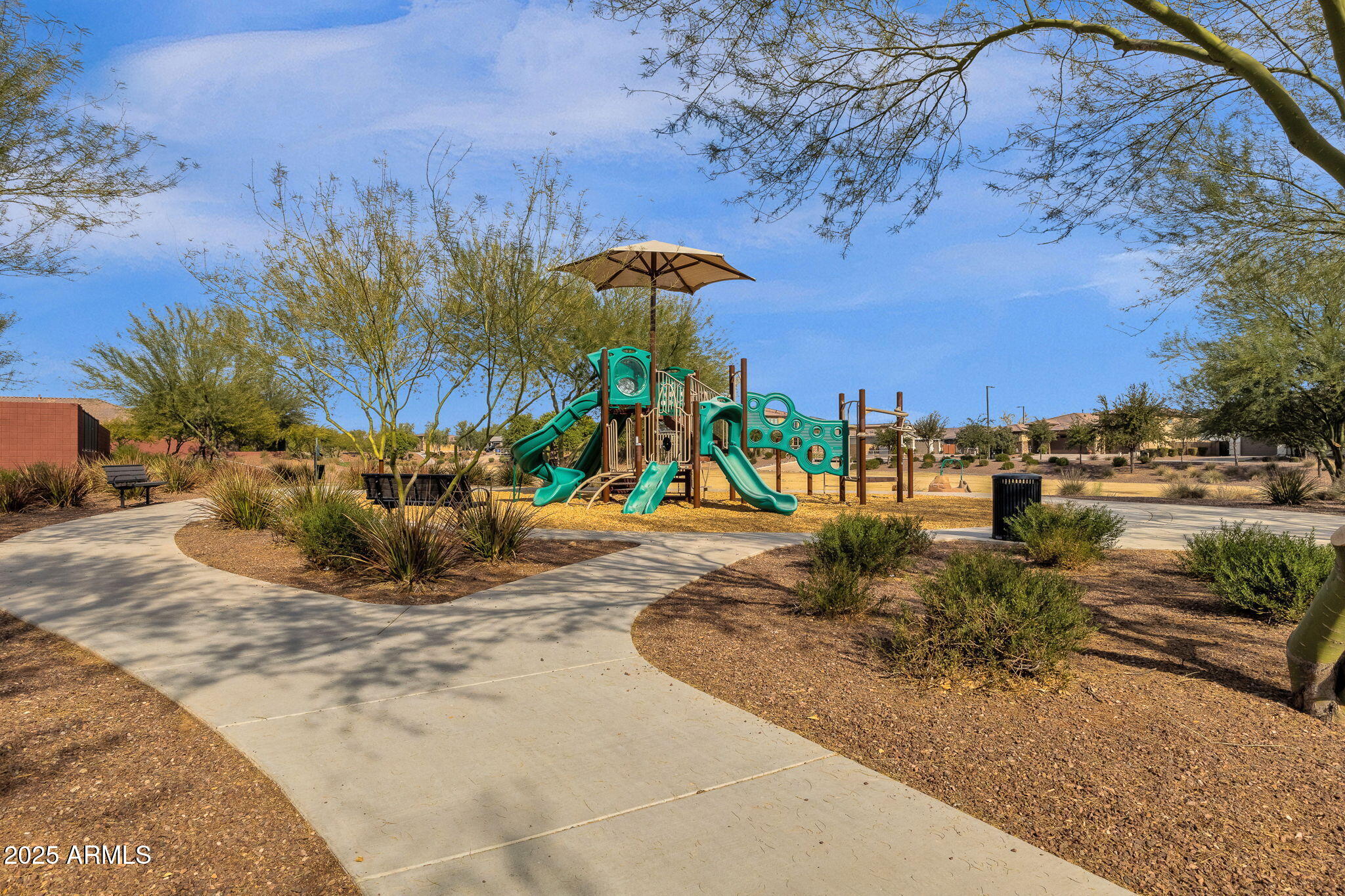 17334 W RUNNING DEER Trail