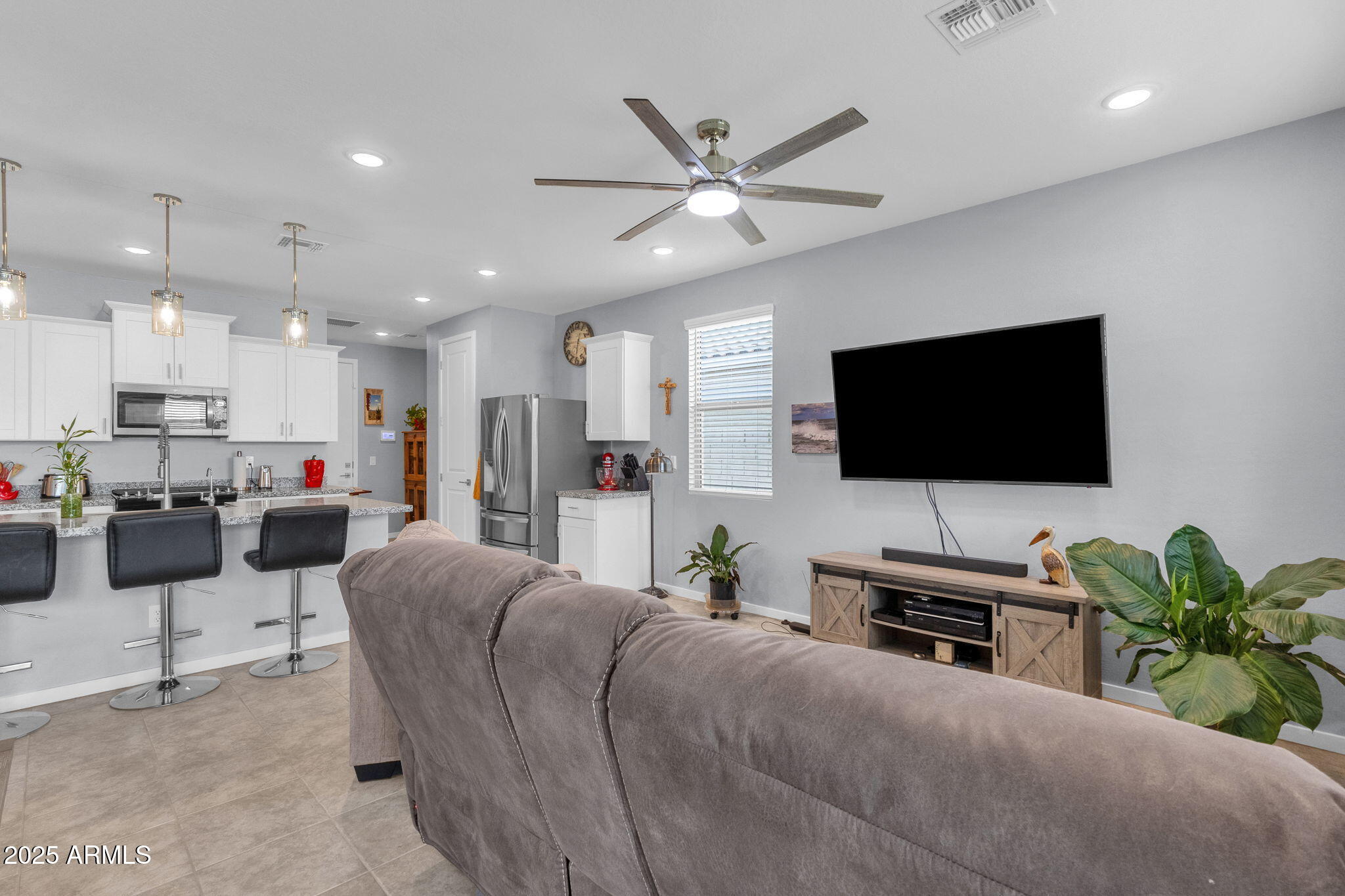 17334 W RUNNING DEER Trail