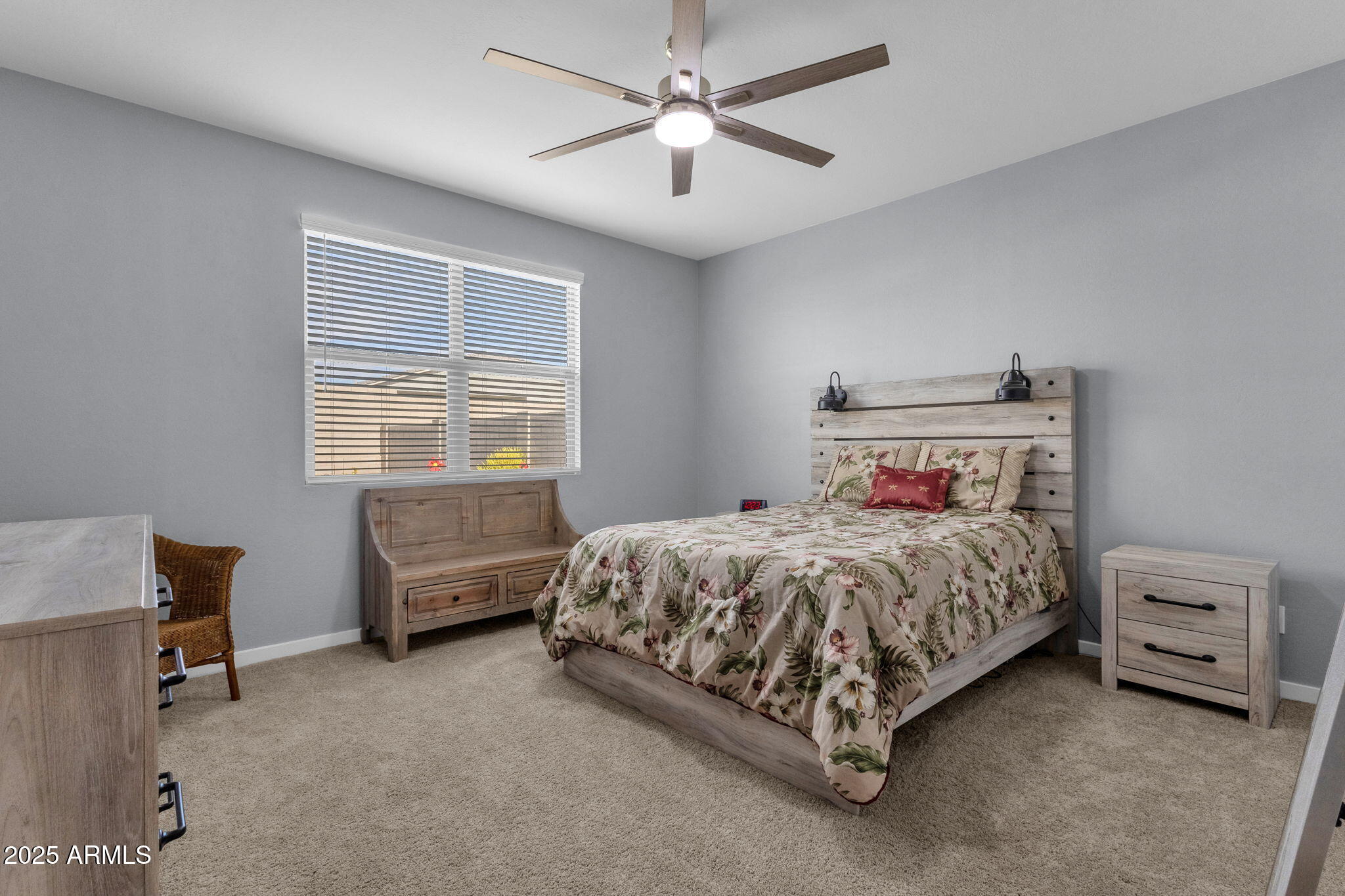 17334 W RUNNING DEER Trail