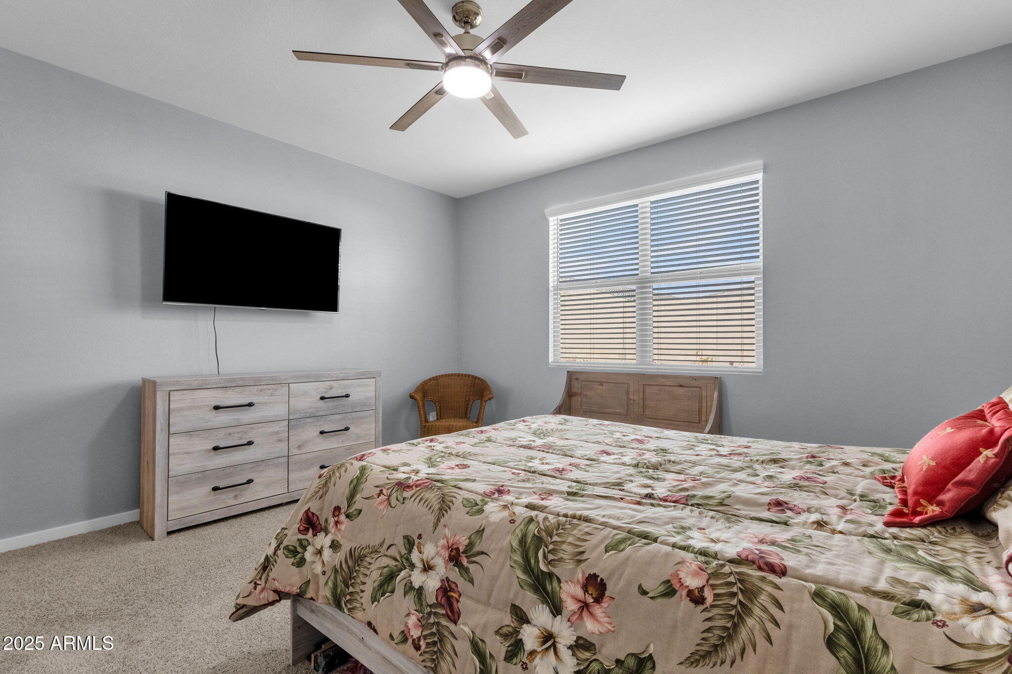 17334 W RUNNING DEER Trail