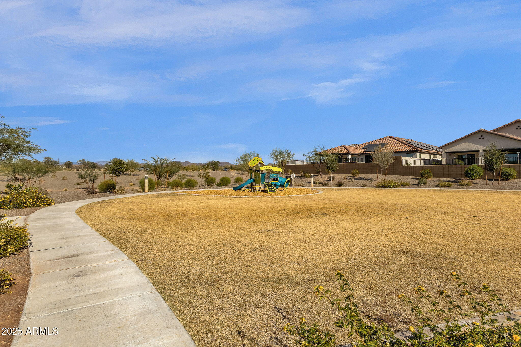 17334 W RUNNING DEER Trail