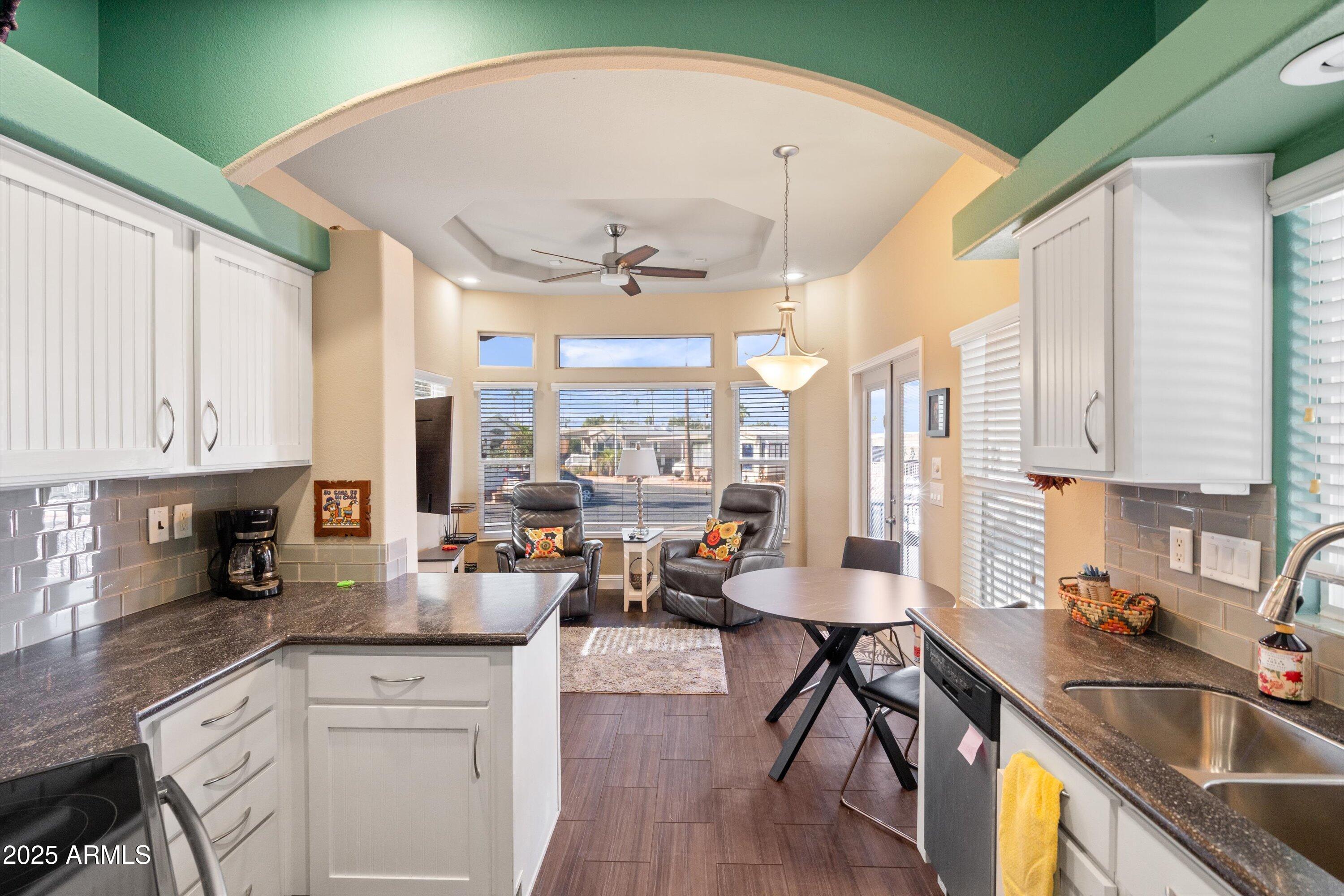 111 S Greenfield Road, 785