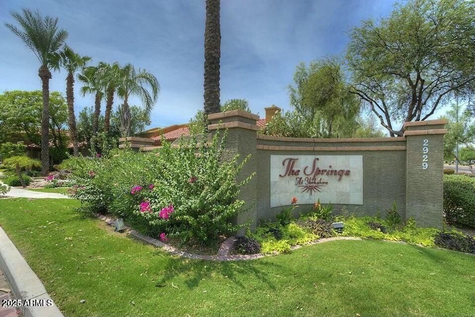 2929 W YORKSHIRE Drive 1061