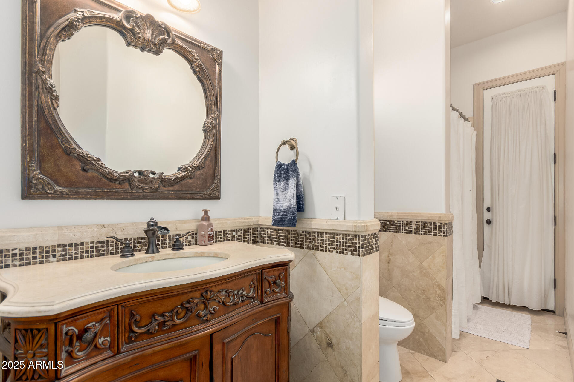 2607 N PLATINA Circle