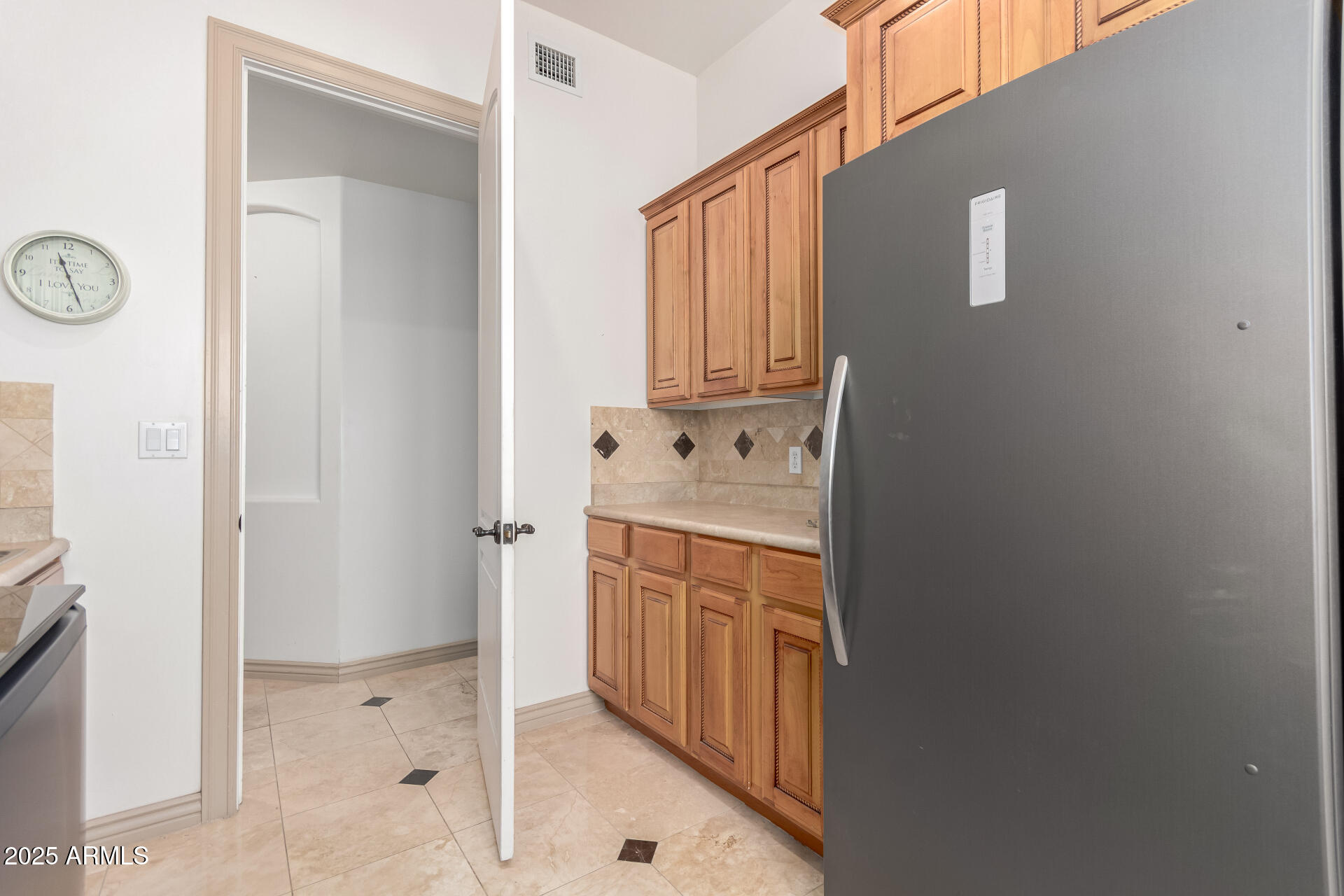 2607 N PLATINA Circle