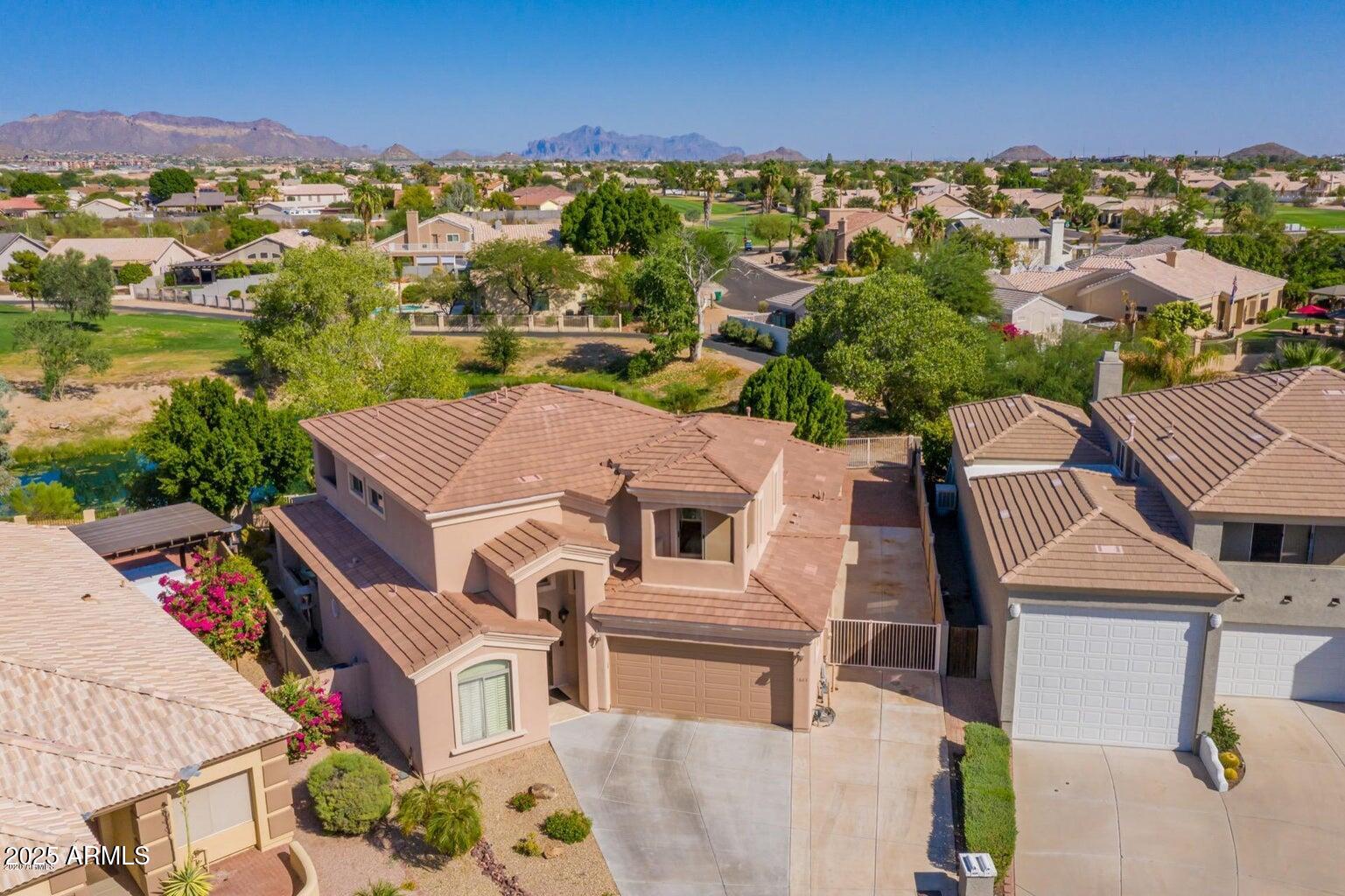 2607 N PLATINA Circle