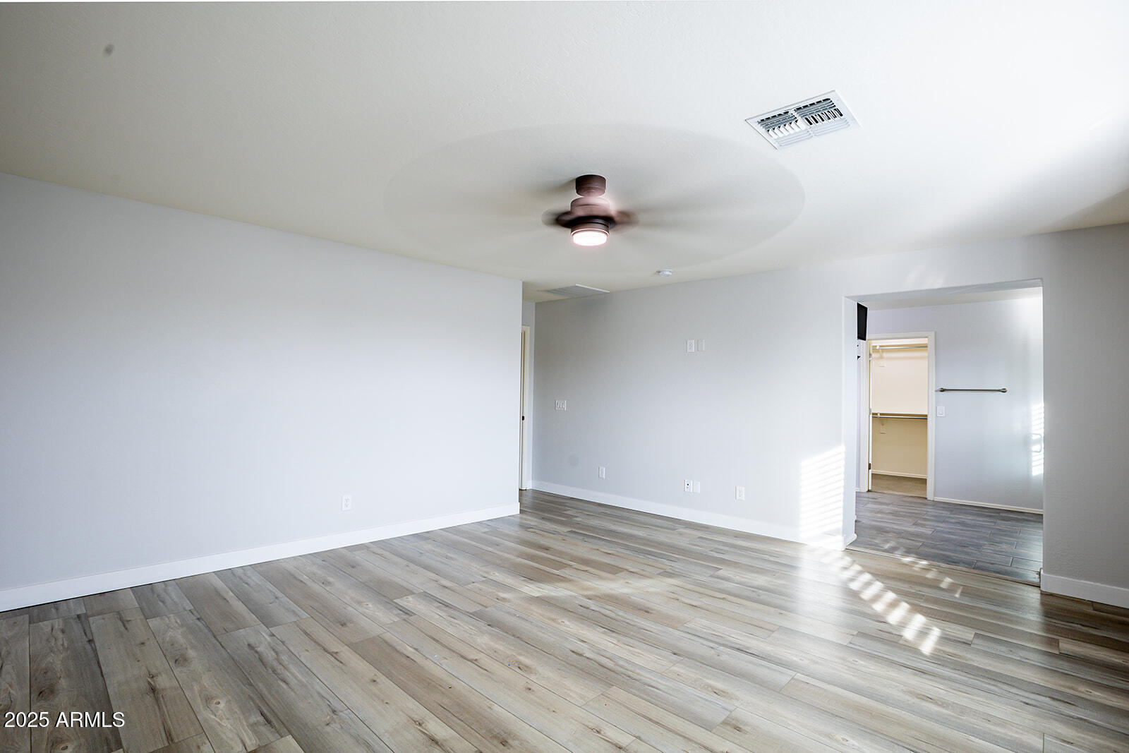 3312 E Russell Street