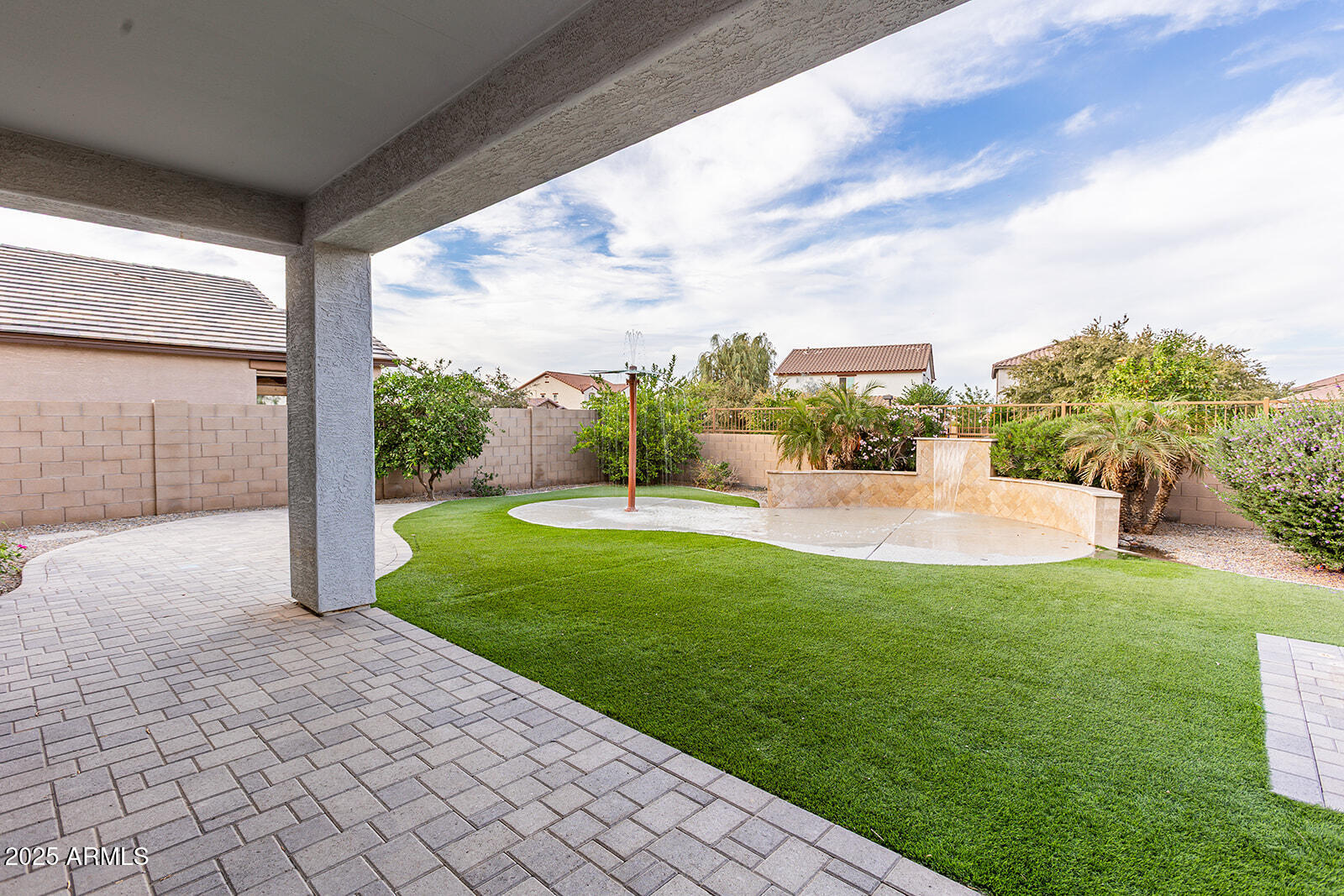 3312 E Russell Street