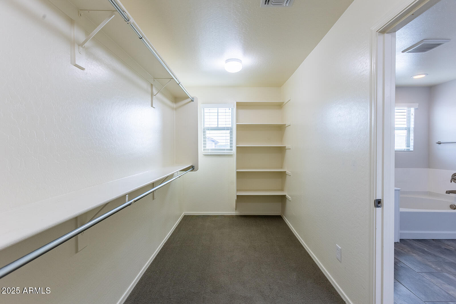 3312 E Russell Street