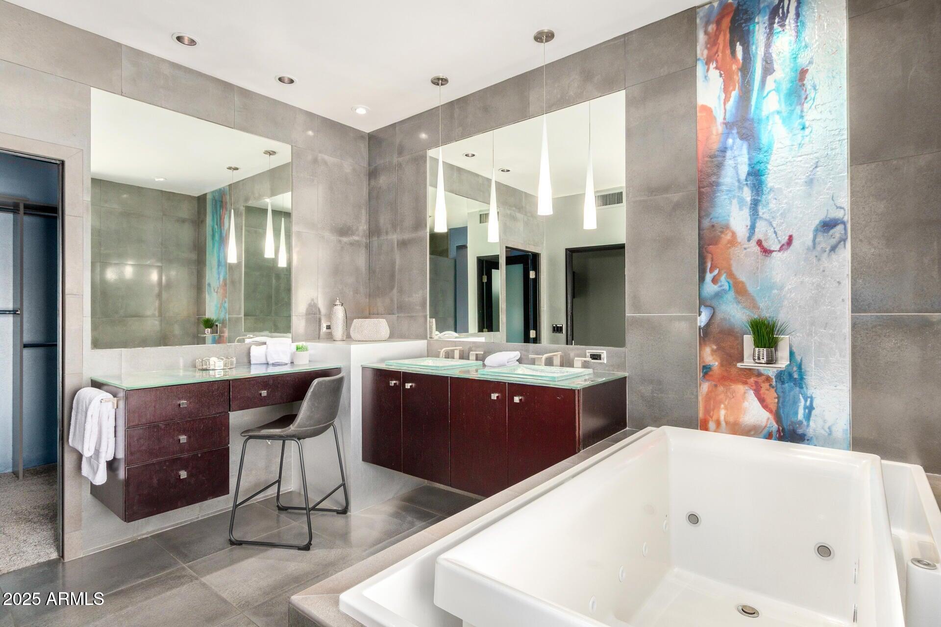 8989 N GAINEY CENTER Drive, 133