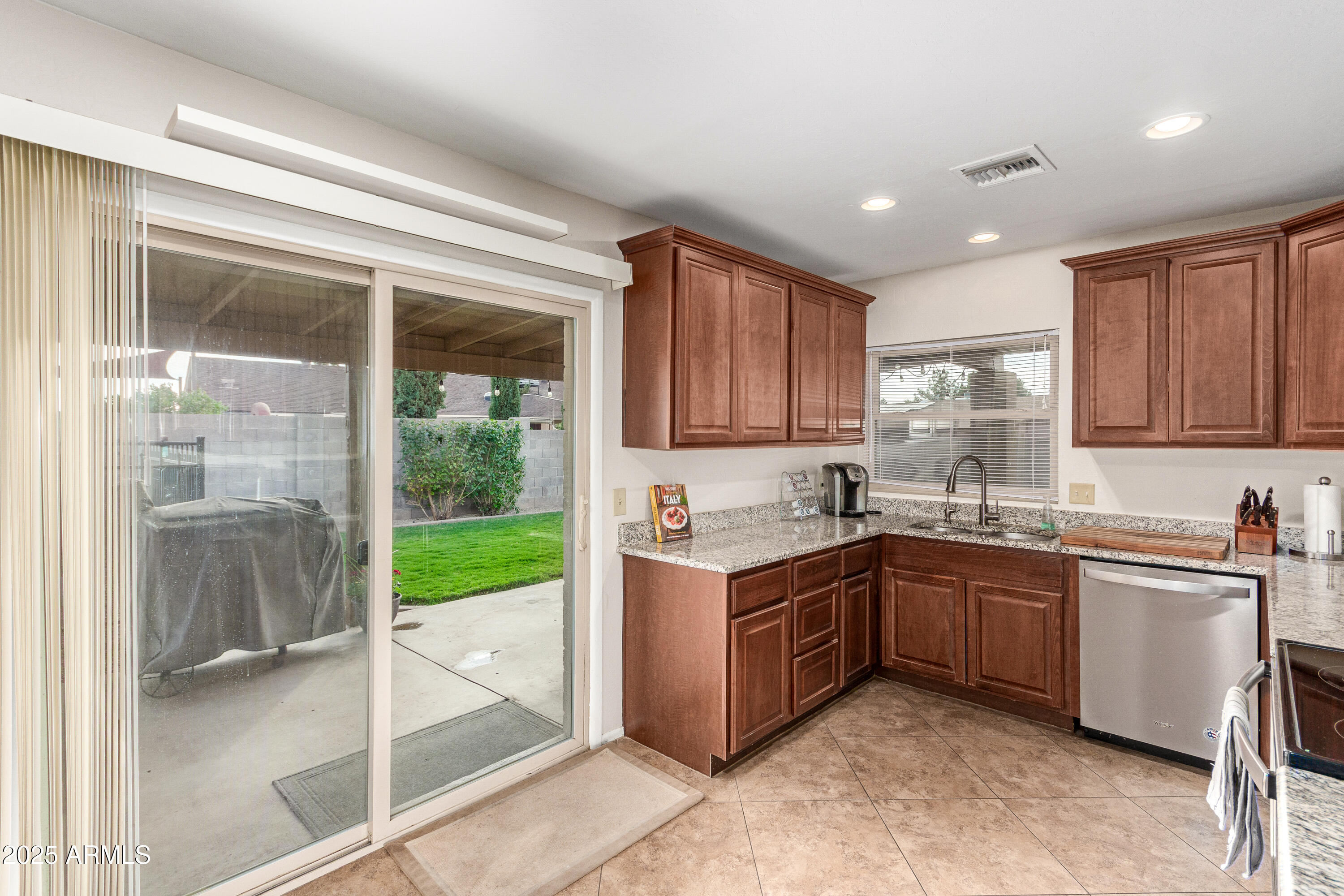 4333 W BOBBIE Terrace