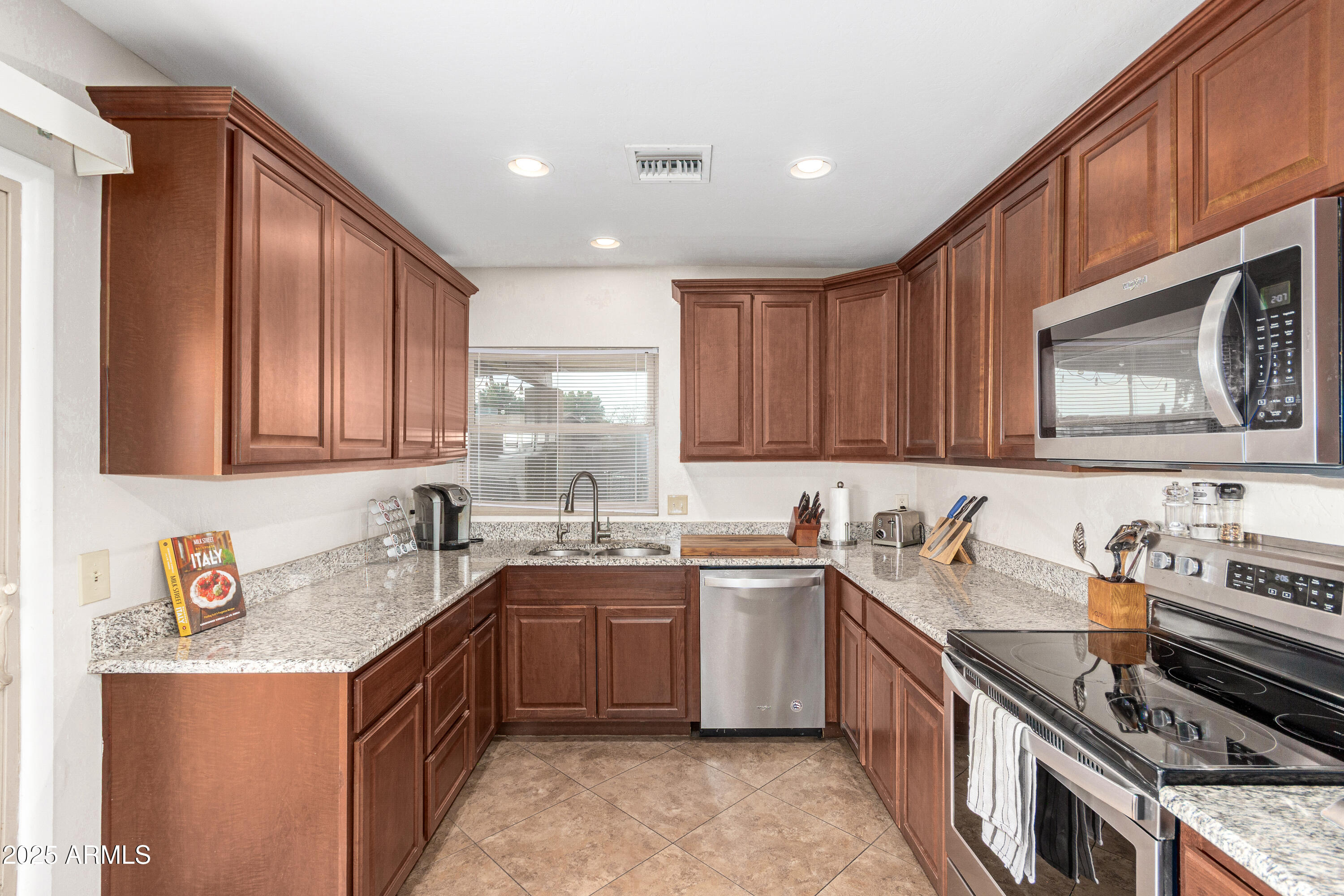 4333 W BOBBIE Terrace