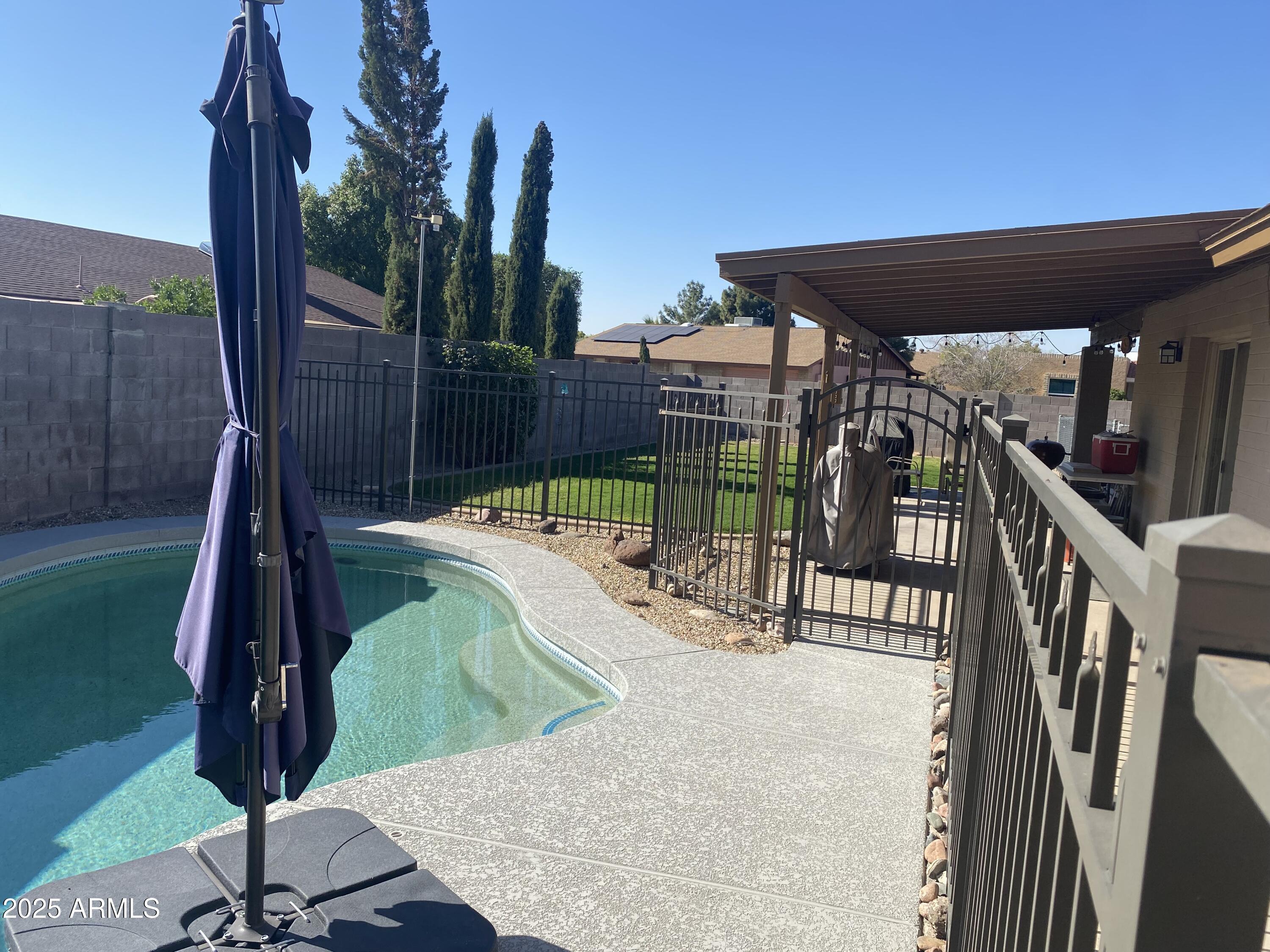 4333 W BOBBIE Terrace