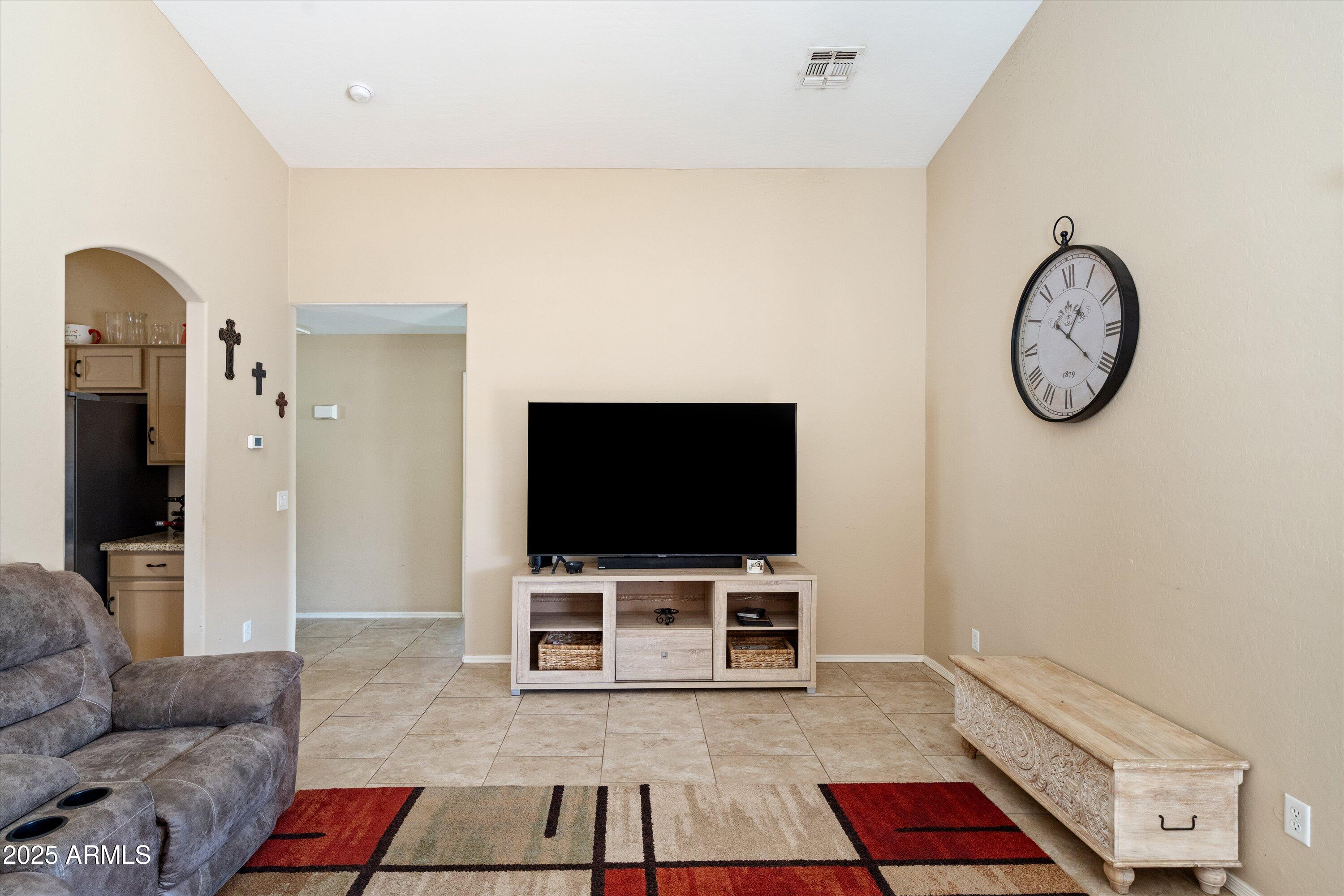 12617 W CLARENDON Avenue