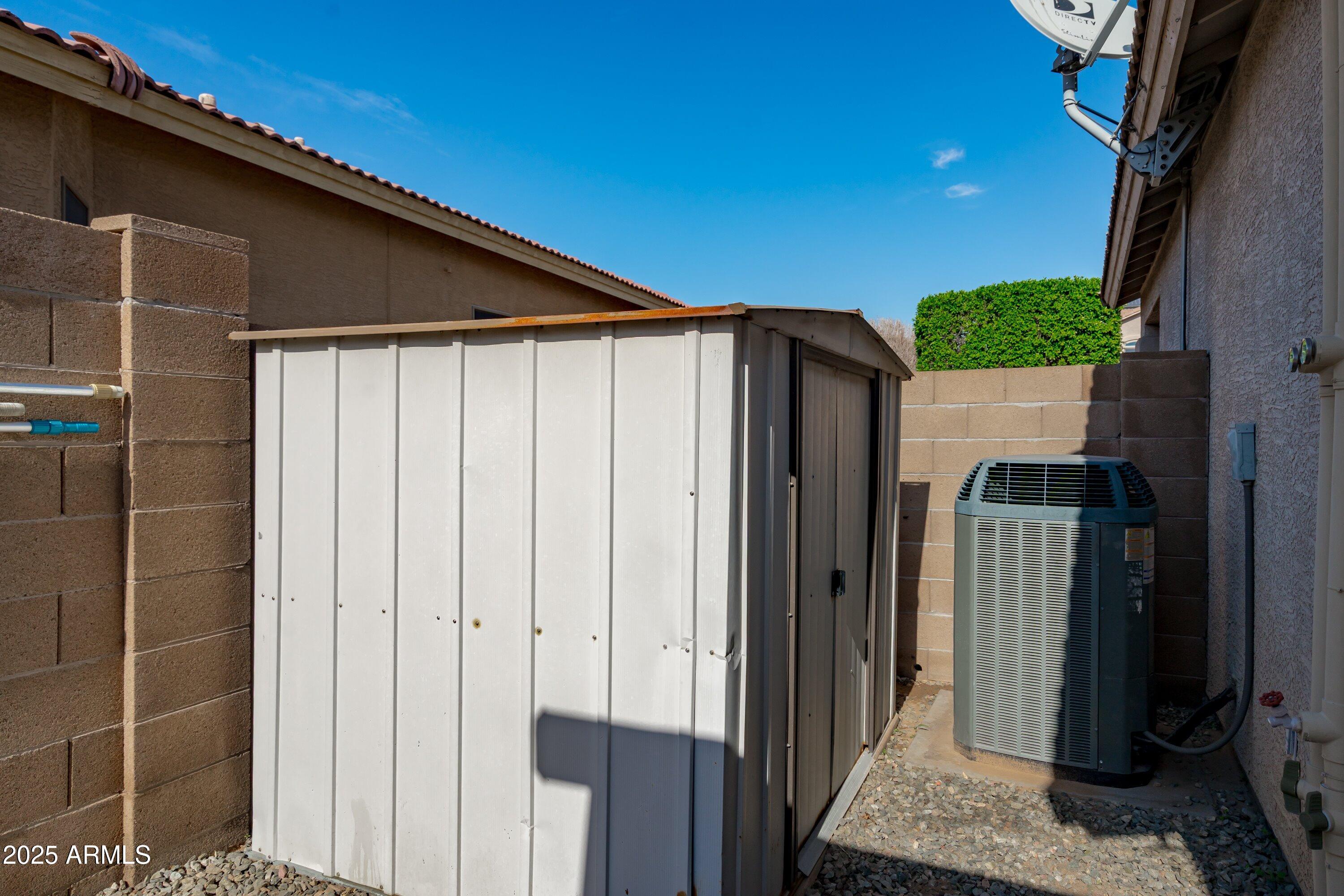 12617 W CLARENDON Avenue