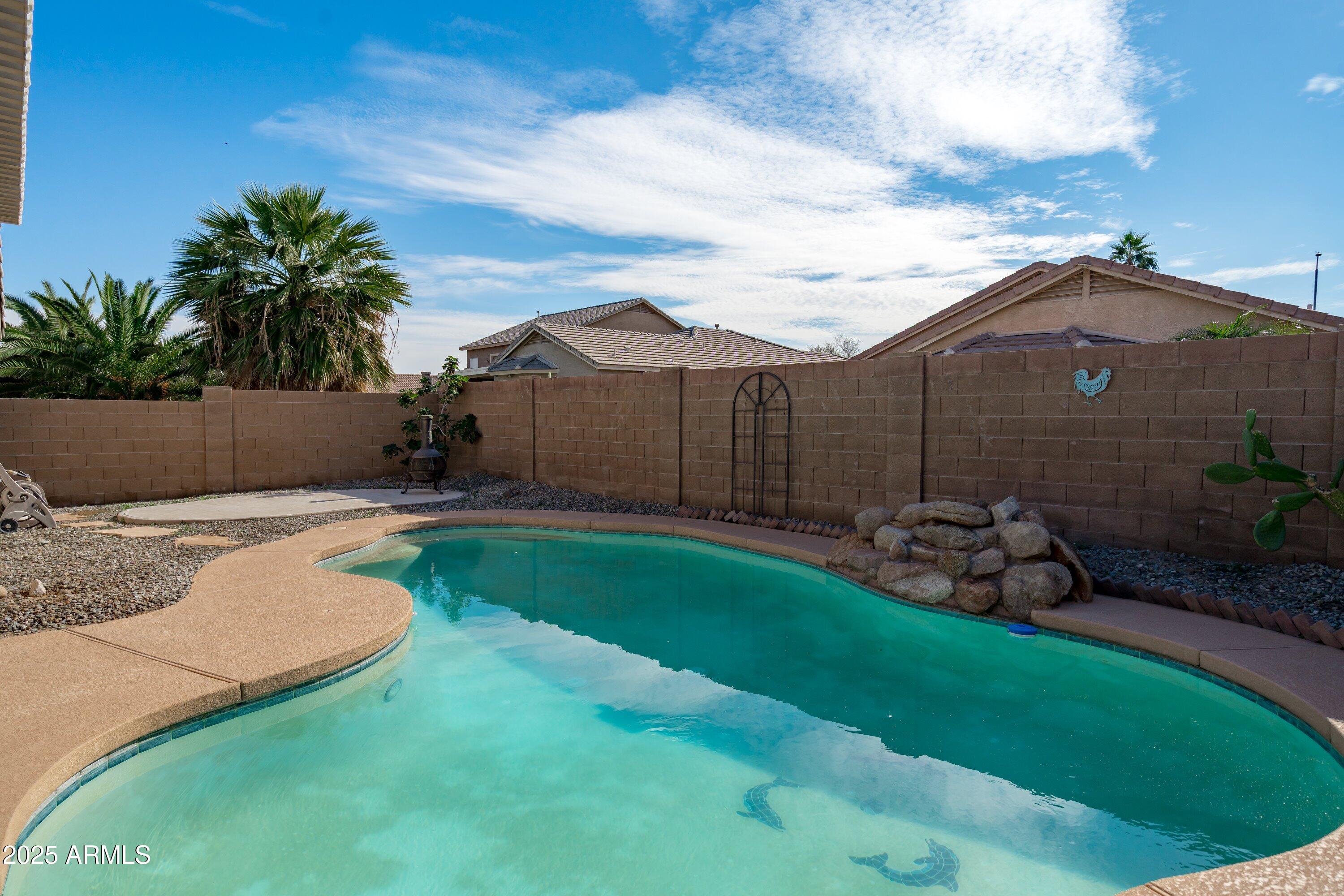 12617 W CLARENDON Avenue