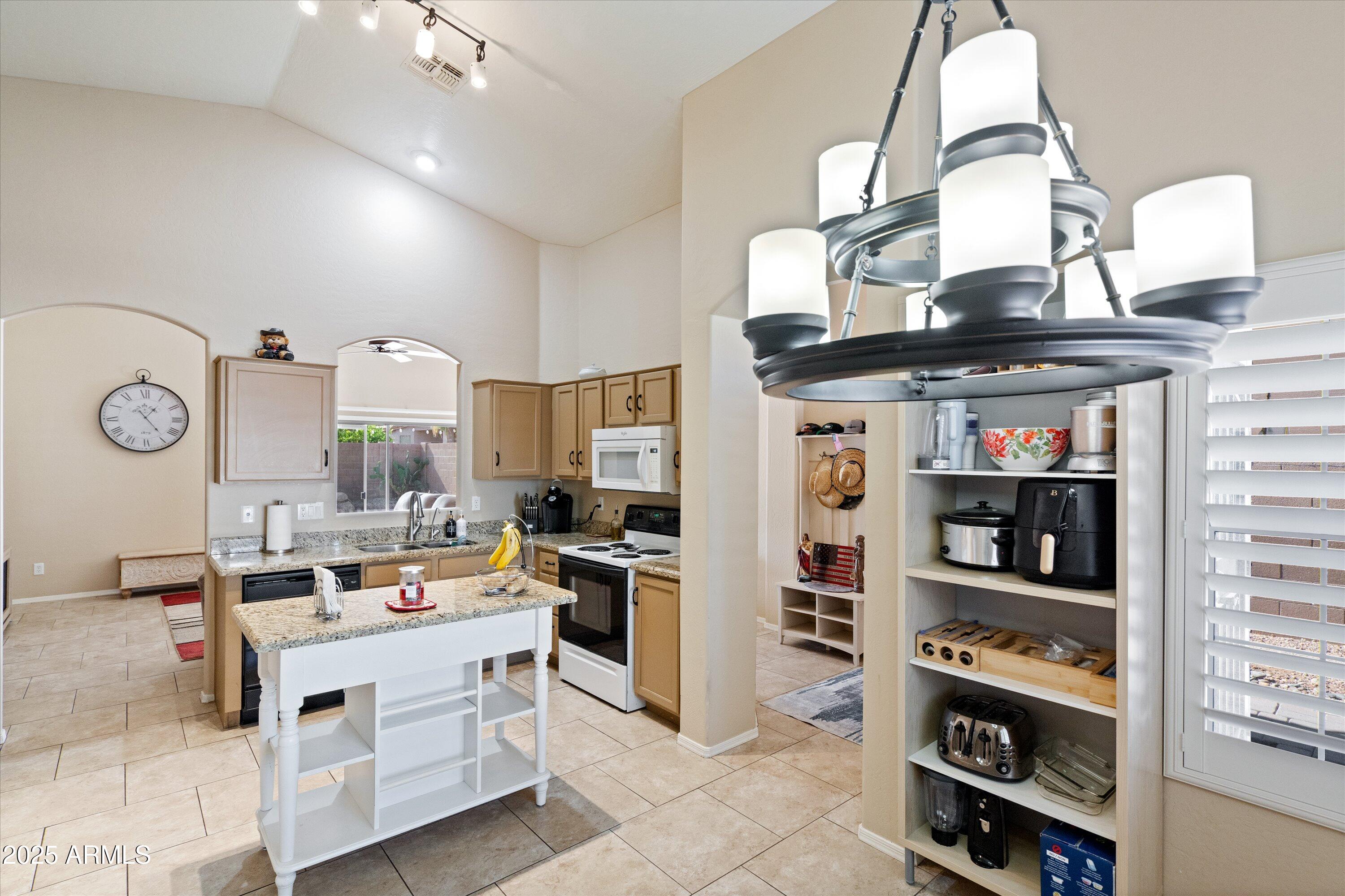 12617 W CLARENDON Avenue