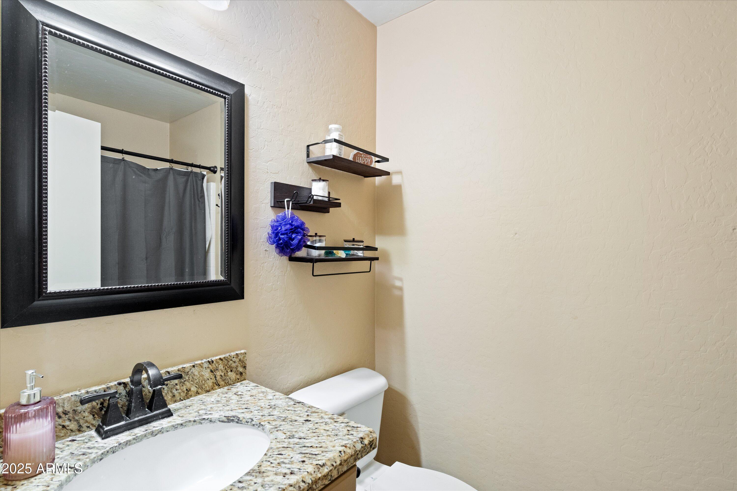 12617 W CLARENDON Avenue