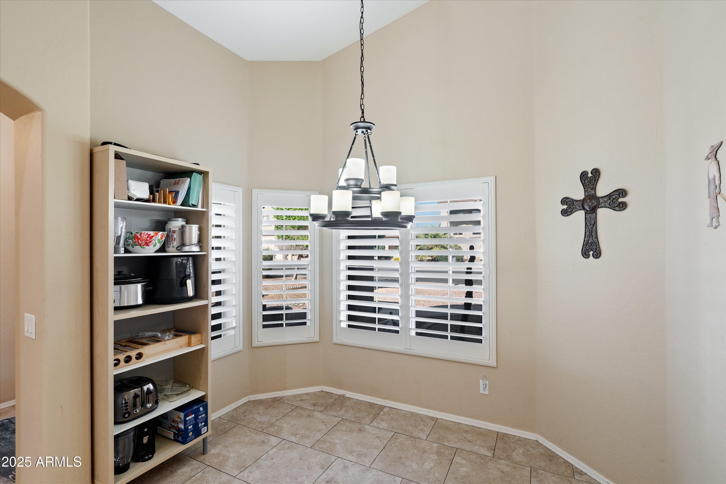 12617 W CLARENDON Avenue