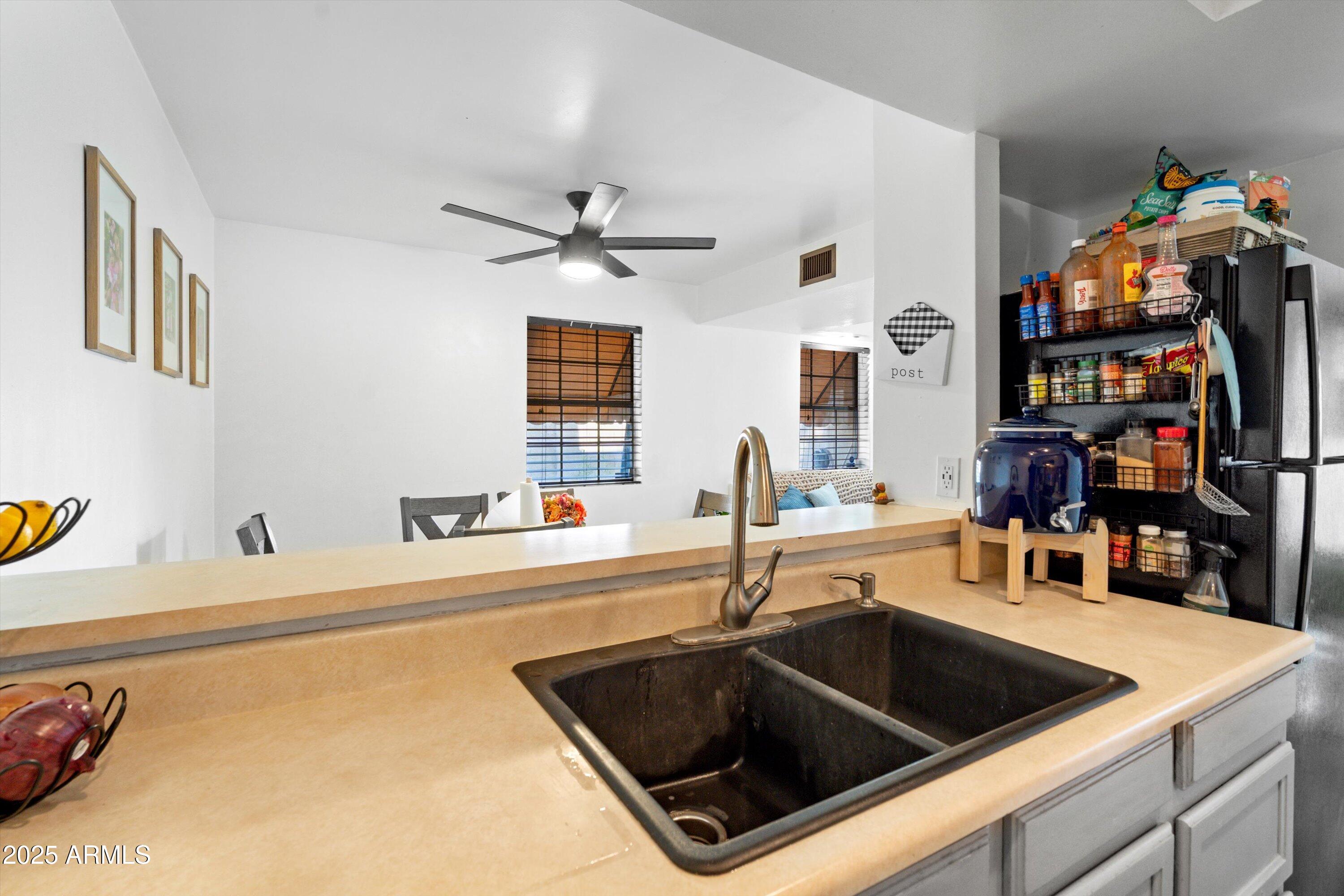 1430 W LA JOLLA Drive