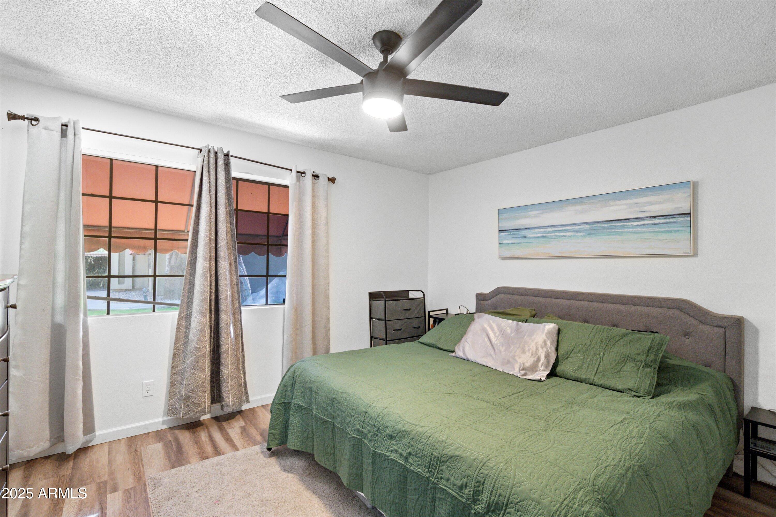 1430 W LA JOLLA Drive