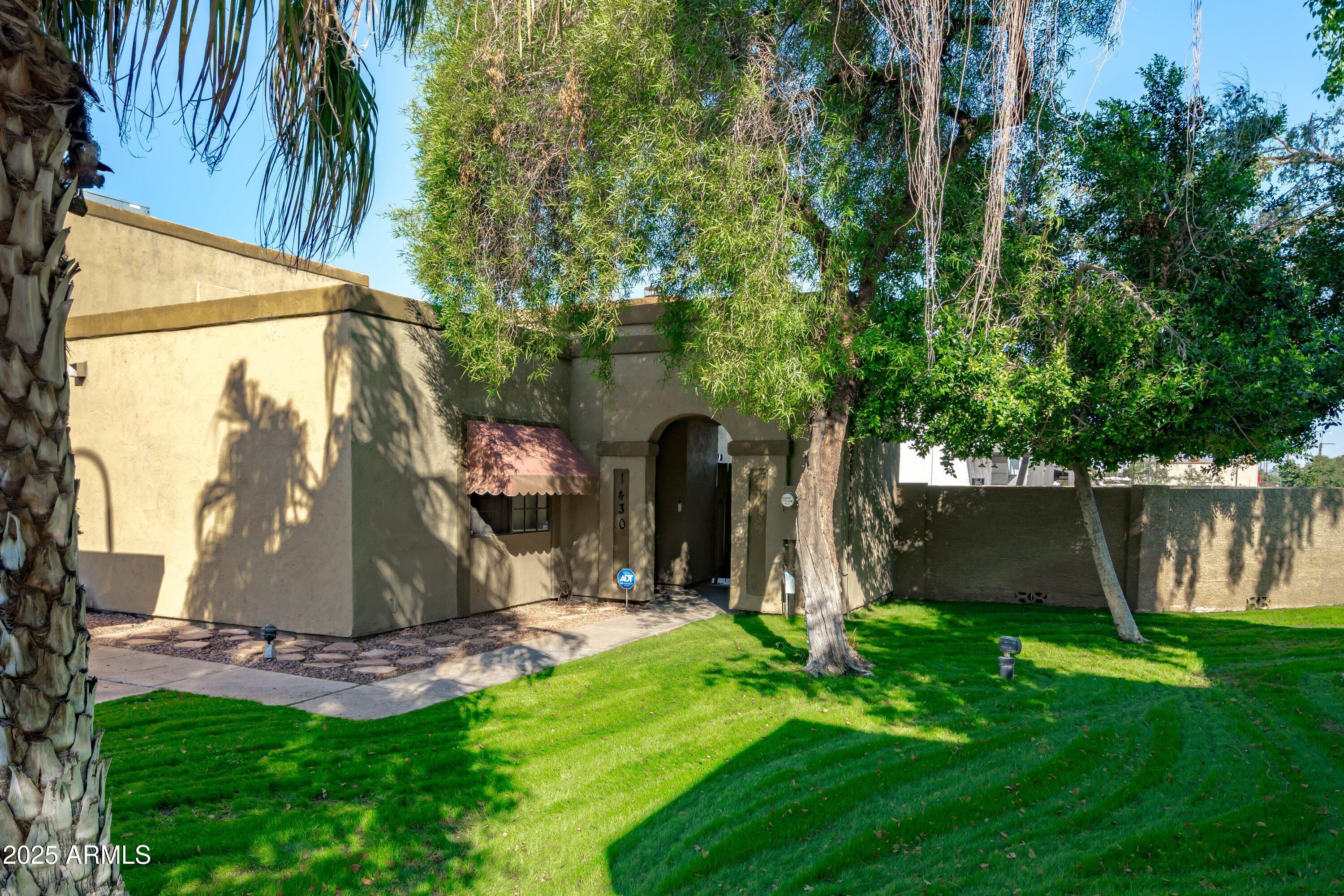 1430 W LA JOLLA Drive