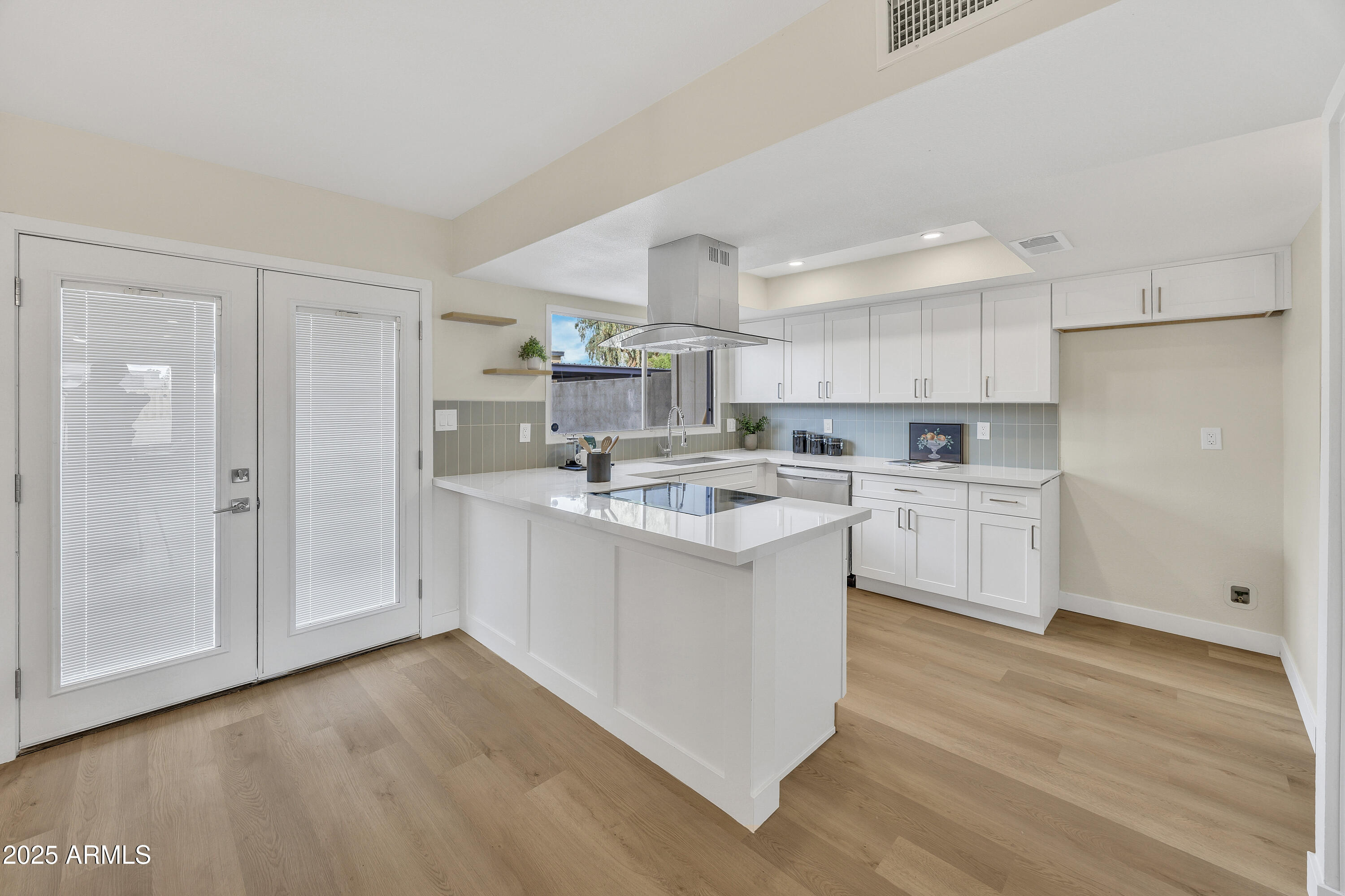 5449 W EL CAMINITO Drive