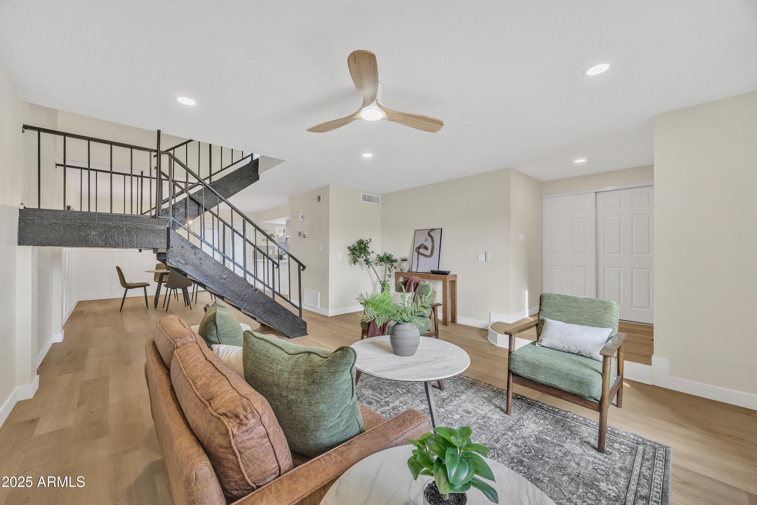 5449 W EL CAMINITO Drive