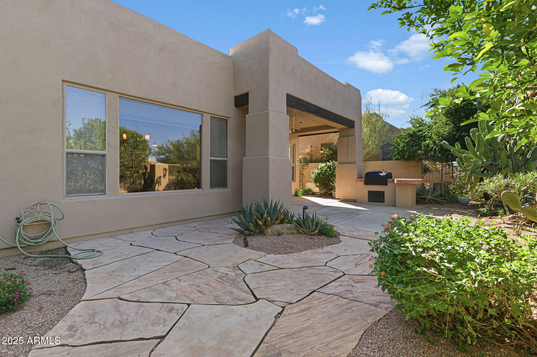 9706 E CHUCKWAGON Lane