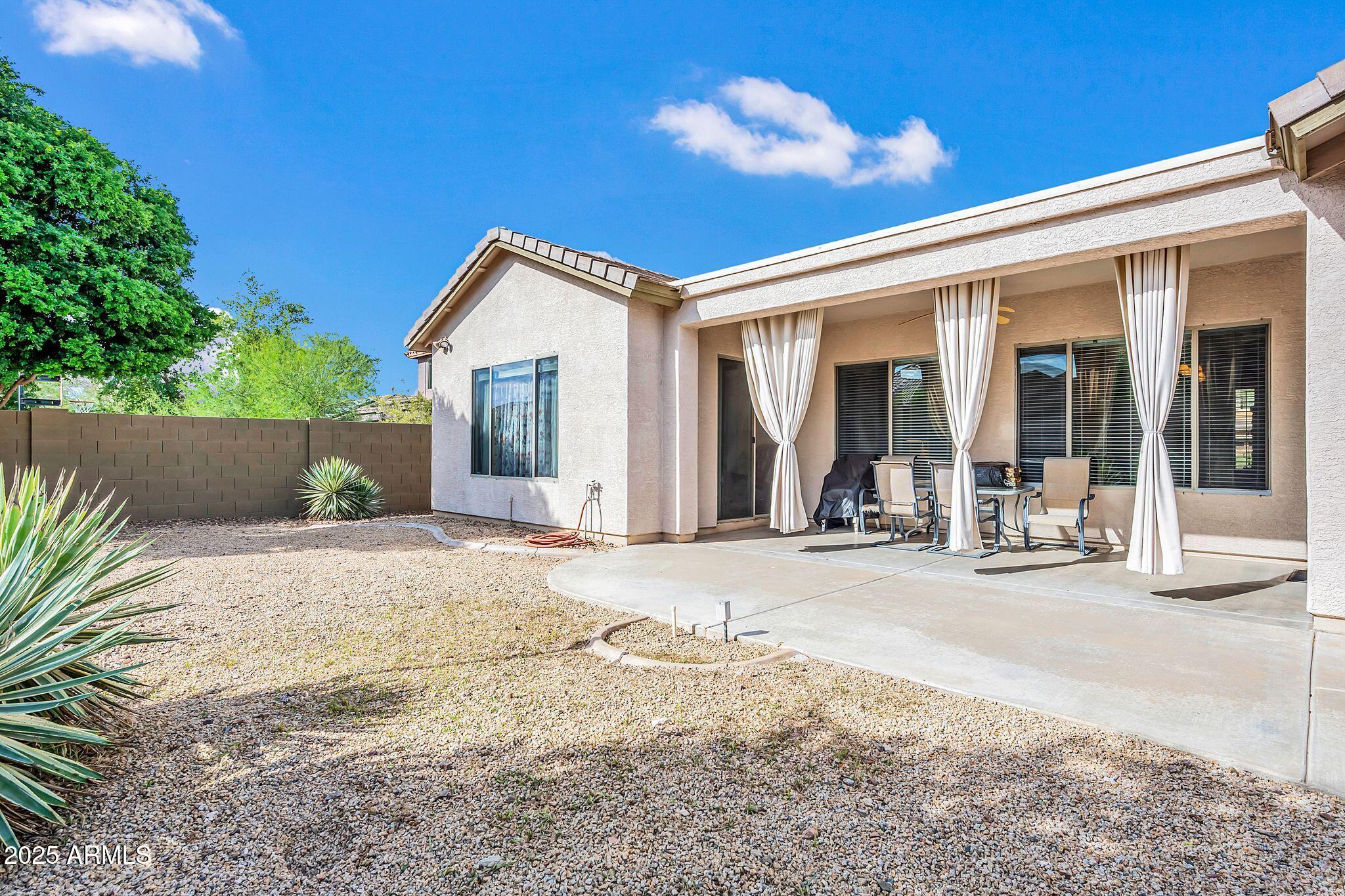 2251 W Clearview Trail