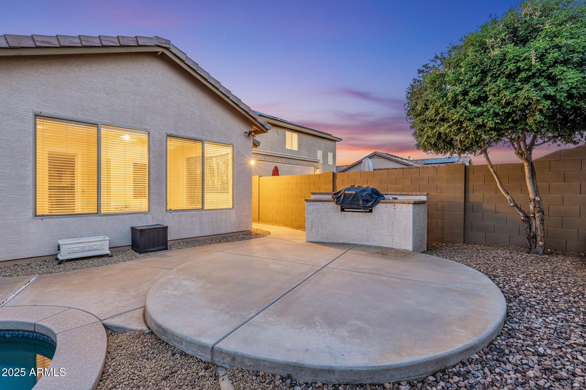 2251 W Clearview Trail