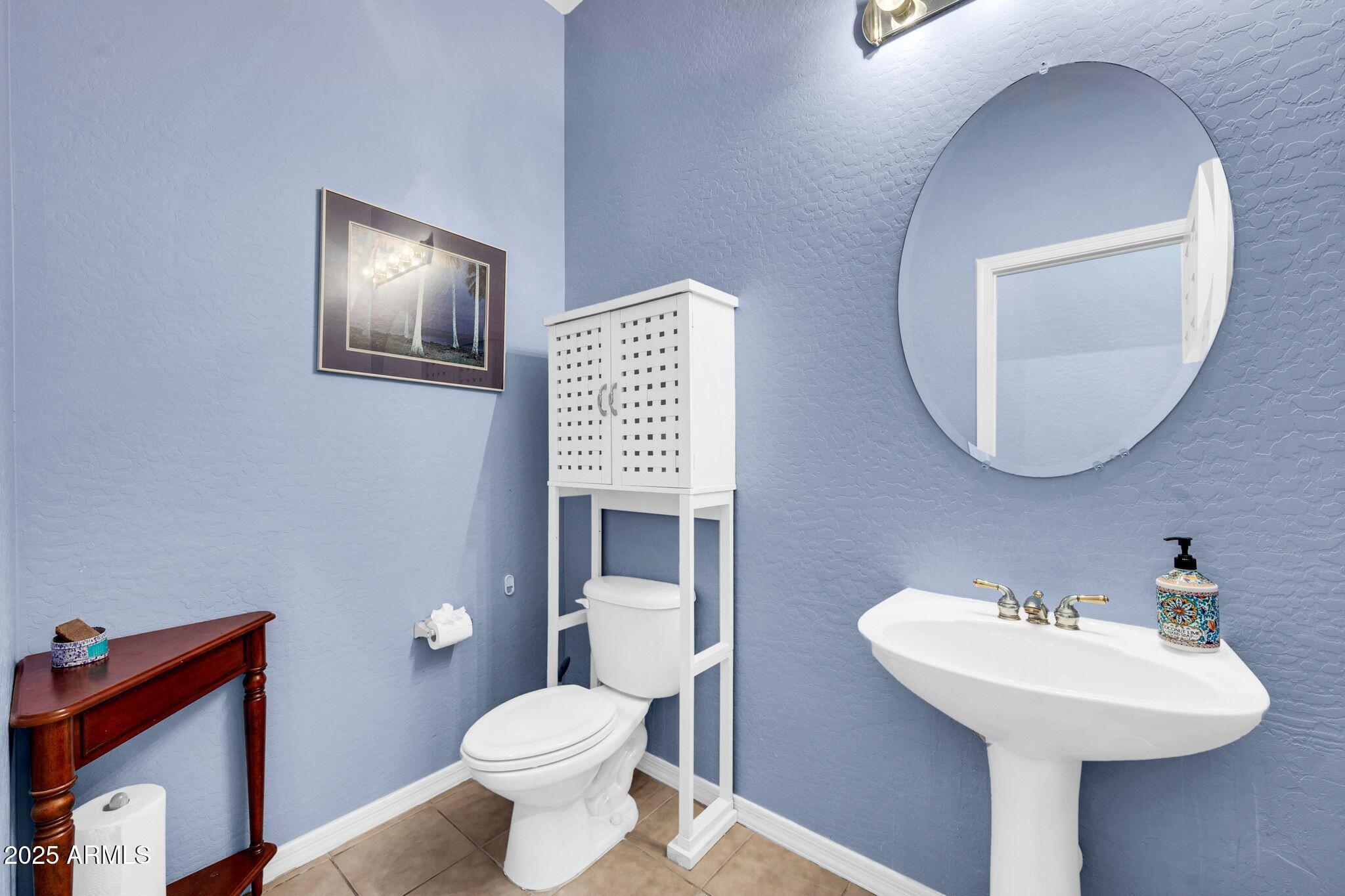 2251 W Clearview Trail