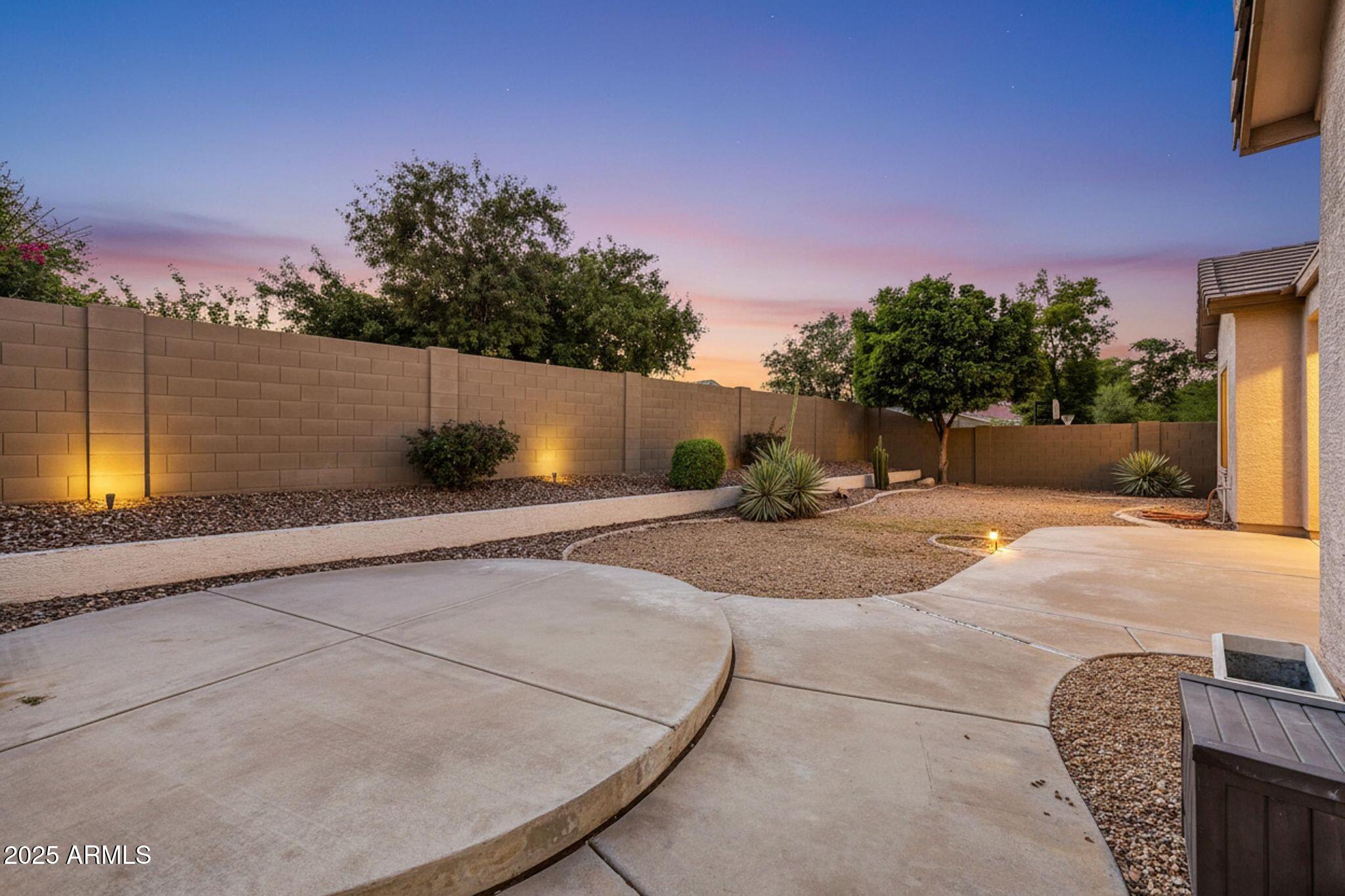 2251 W Clearview Trail