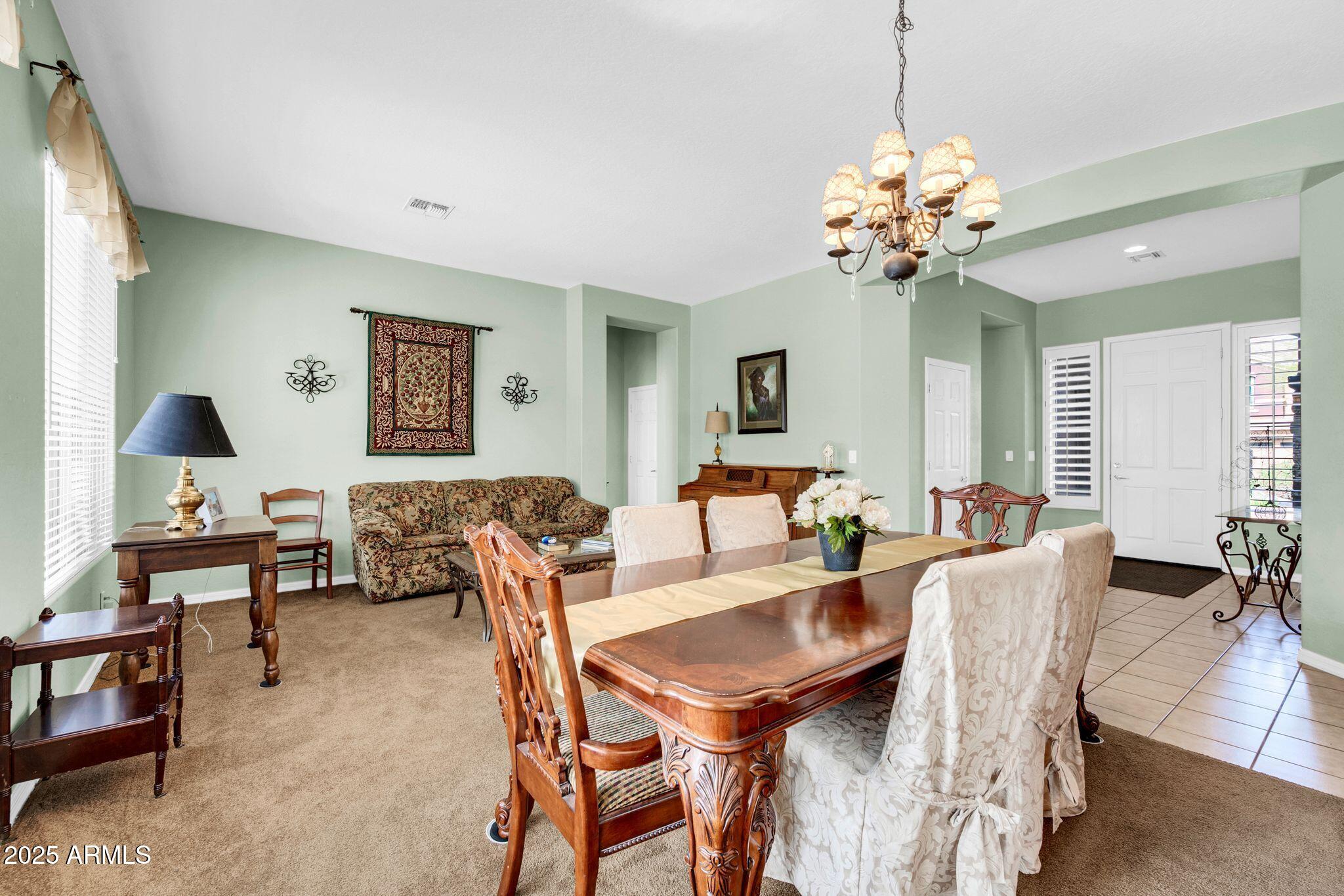 2251 W Clearview Trail