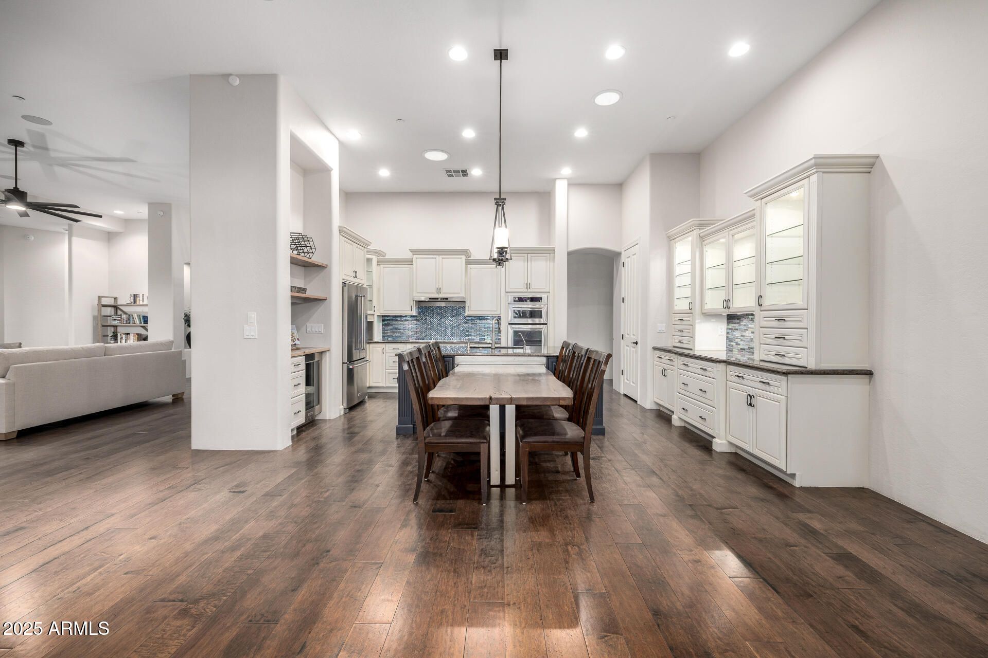 9290 E THOMPSON PEAK Parkway 231