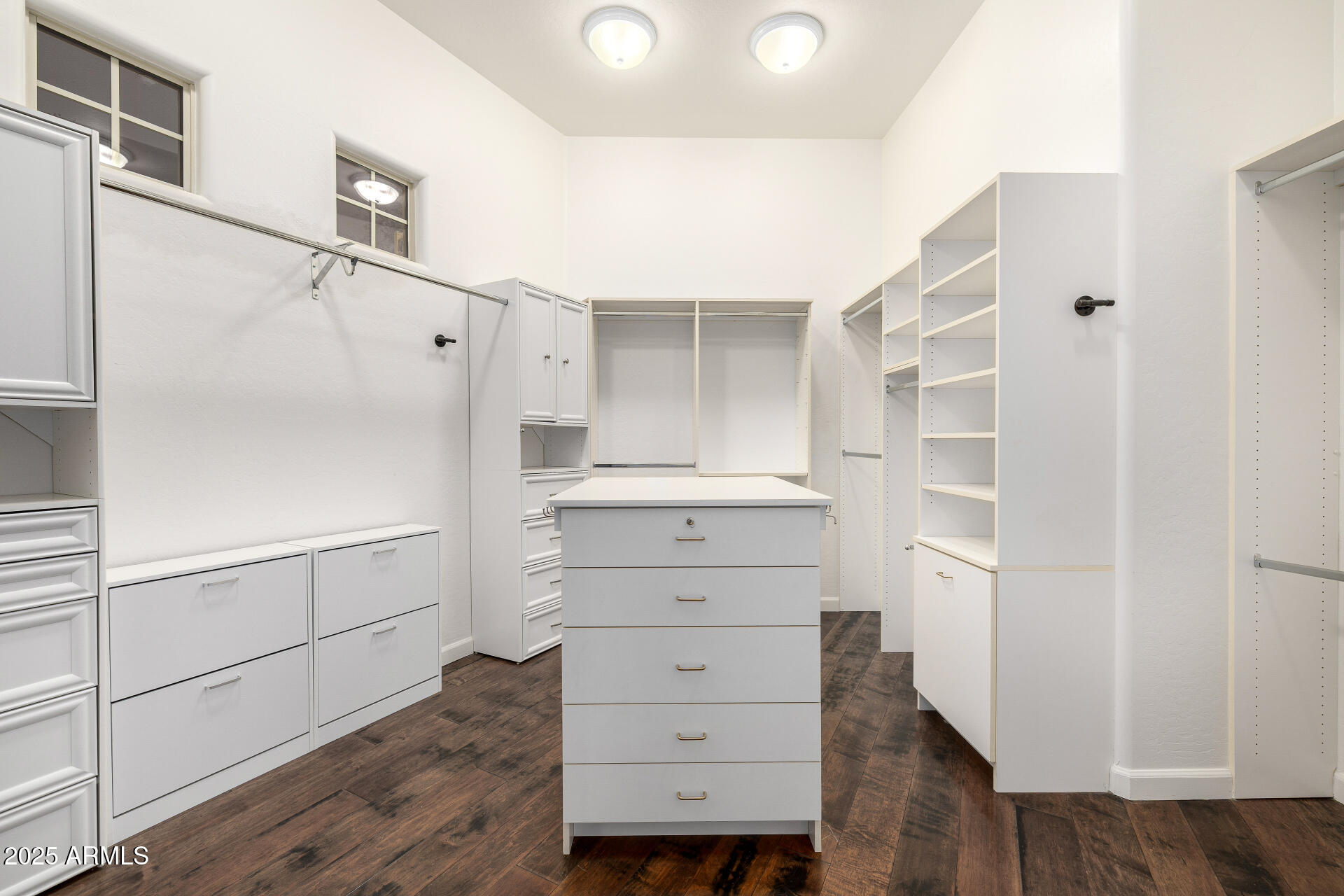 9290 E THOMPSON PEAK Parkway 231