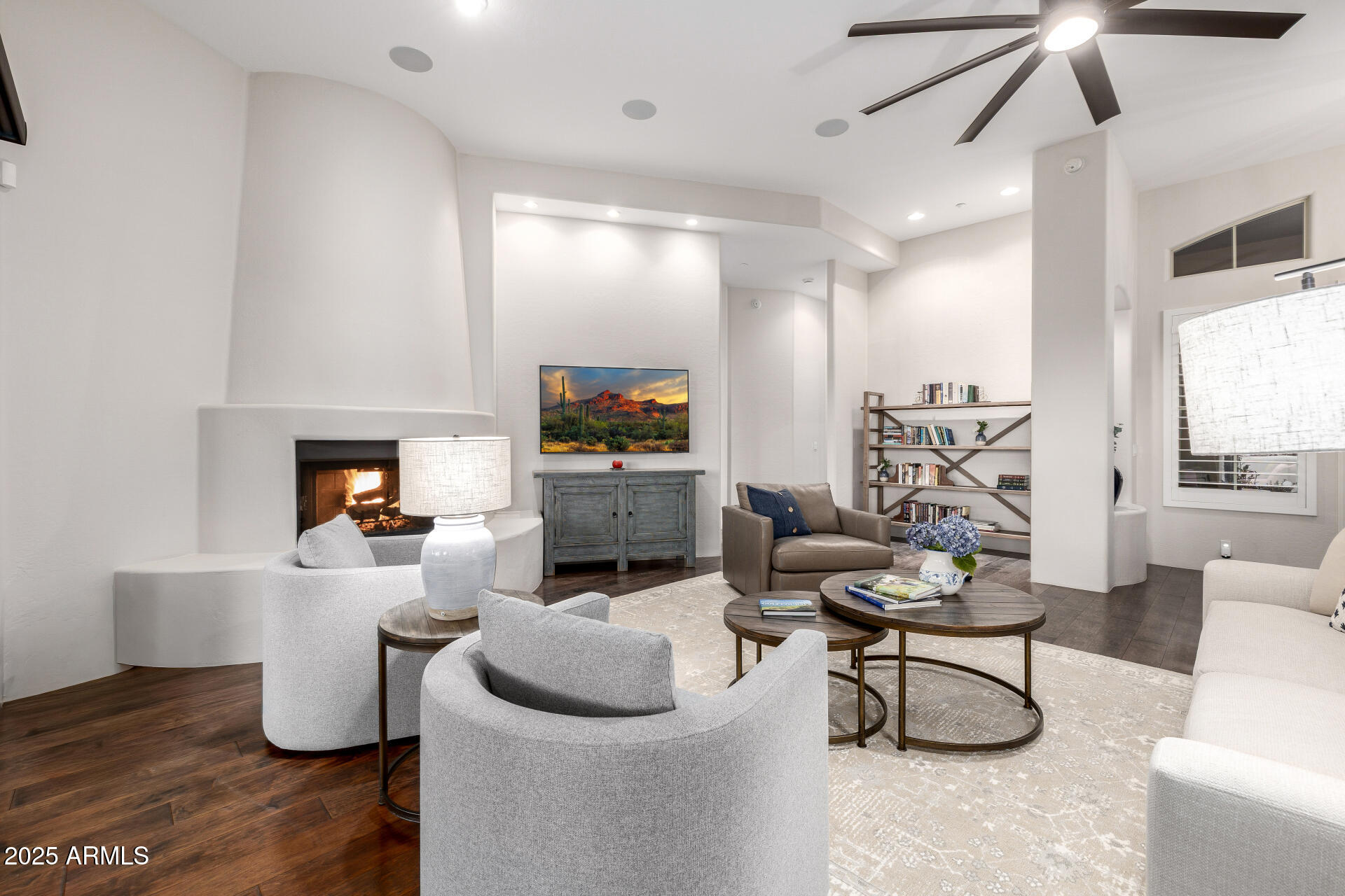 9290 E THOMPSON PEAK Parkway 231