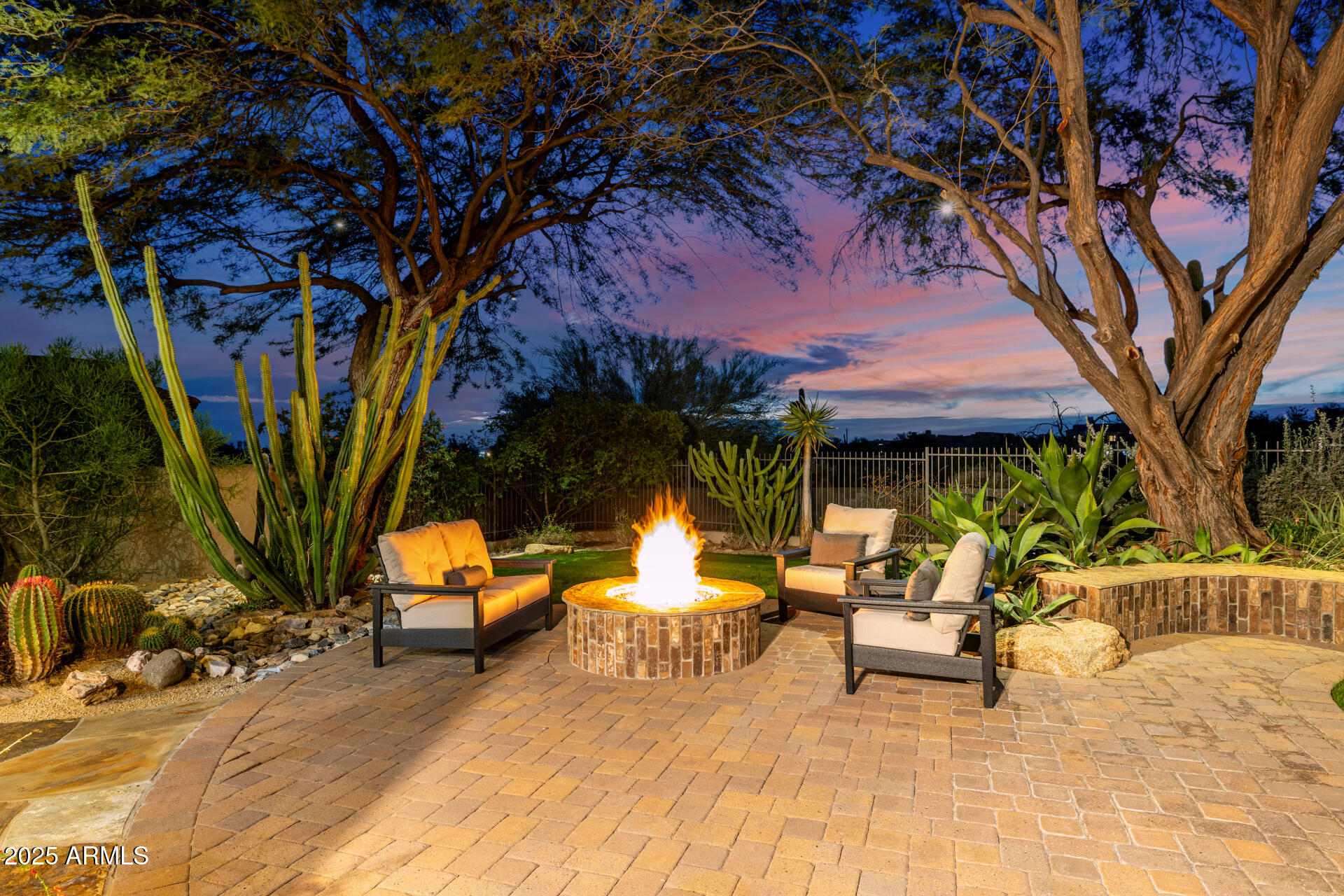 9290 E THOMPSON PEAK Parkway 231