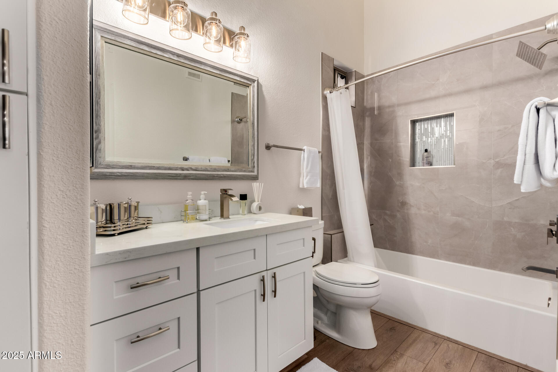 20801 N 90TH Place 253